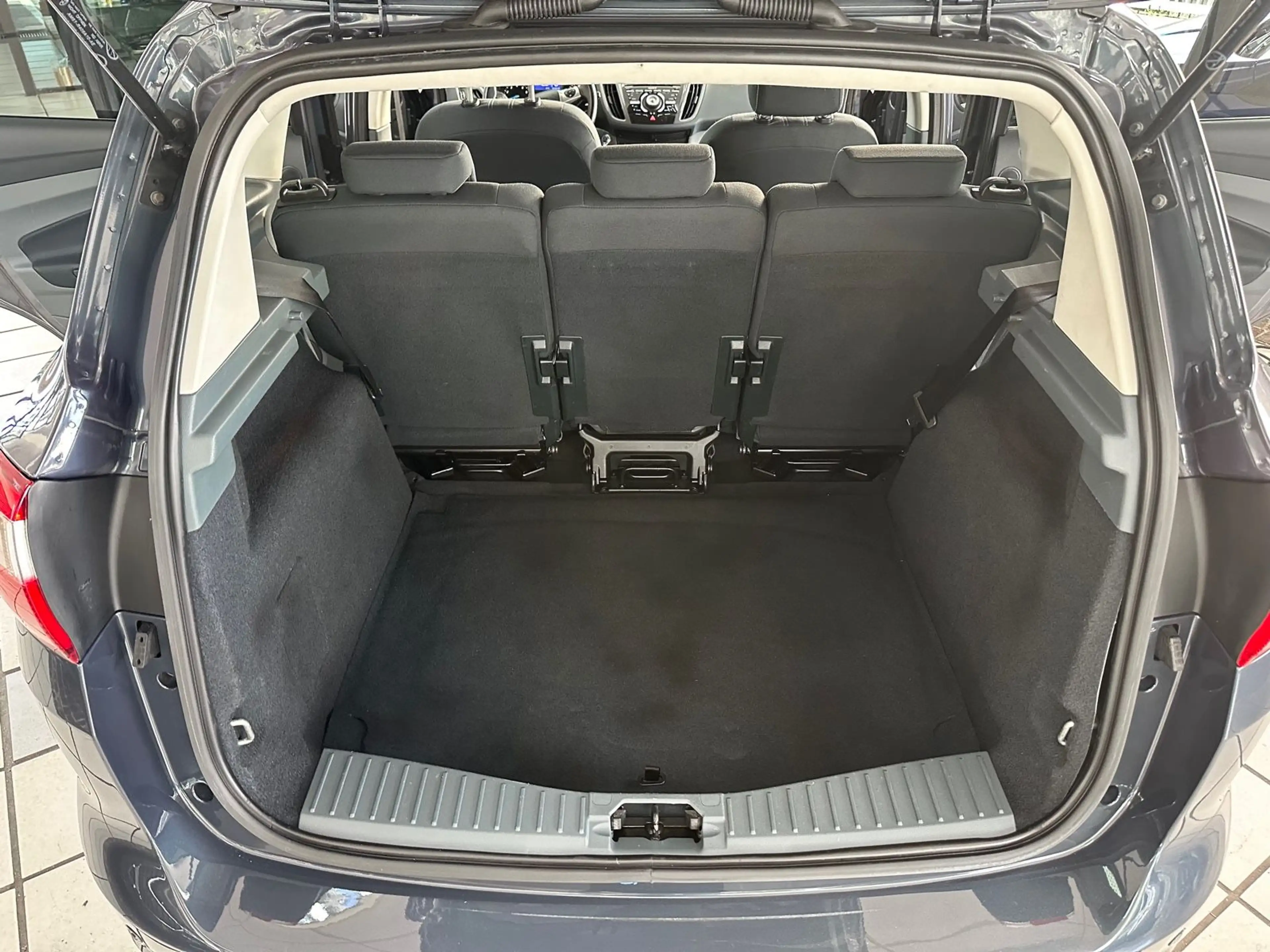 Ford C-Max C-MAX 1.0 ecoBoost Titanium 6-gang Kamera — photo 13
