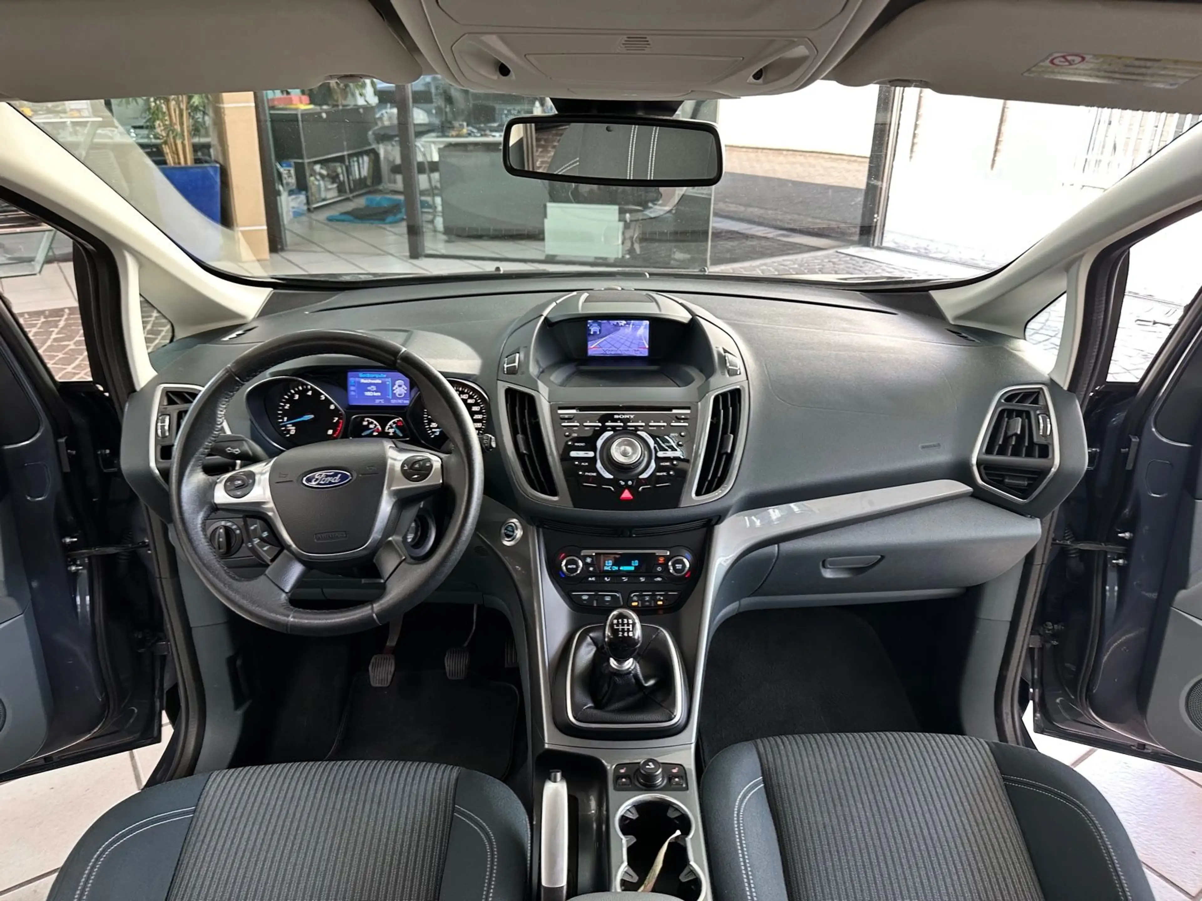 Ford C-Max C-MAX 1.0 ecoBoost Titanium 6-gang Kamera — photo 15