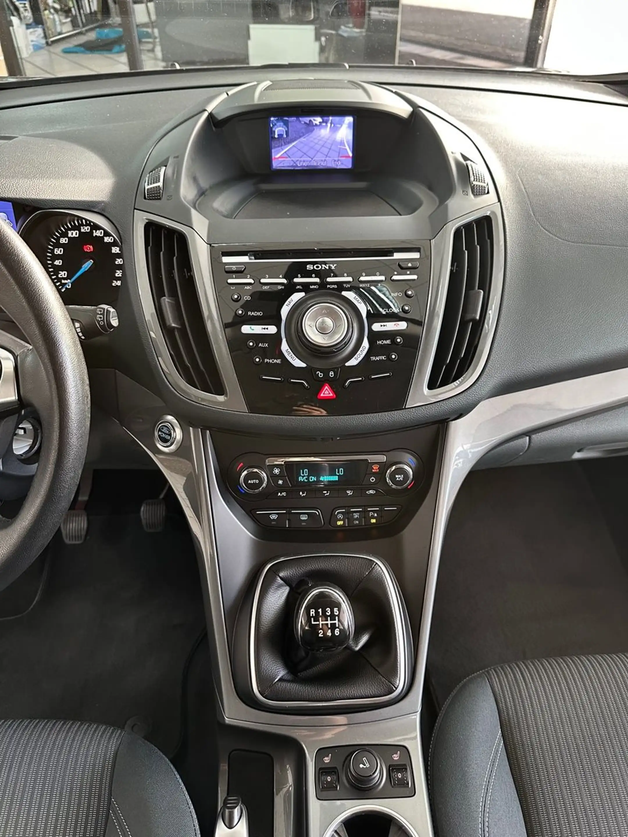 Ford C-Max C-MAX 1.0 ecoBoost Titanium 6-gang Kamera — photo 16