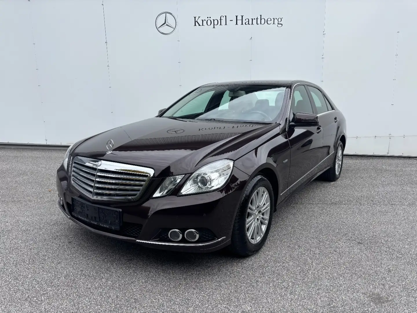 Mercedes-Benz E 220 CDI BlueEFFICIENCY Limousine ELEGANCE PTS Braun - 2
