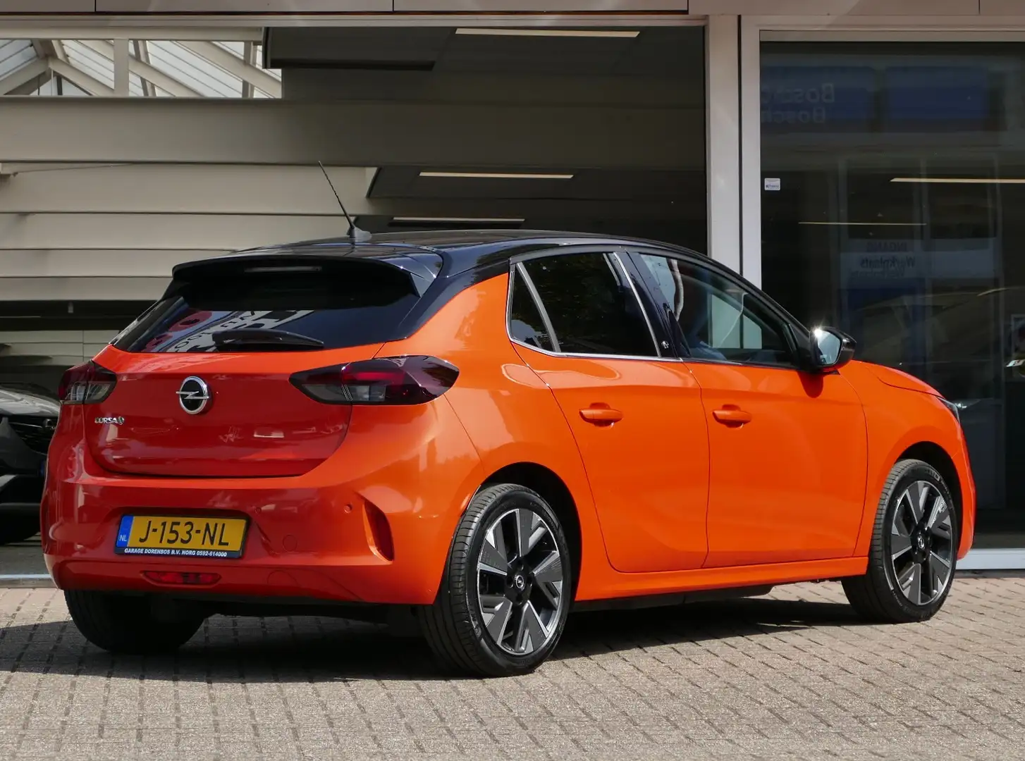 Opel Corsa-e Elegance 50 kWh | verwarmd stuur | stoelverwarming Naranja - 2