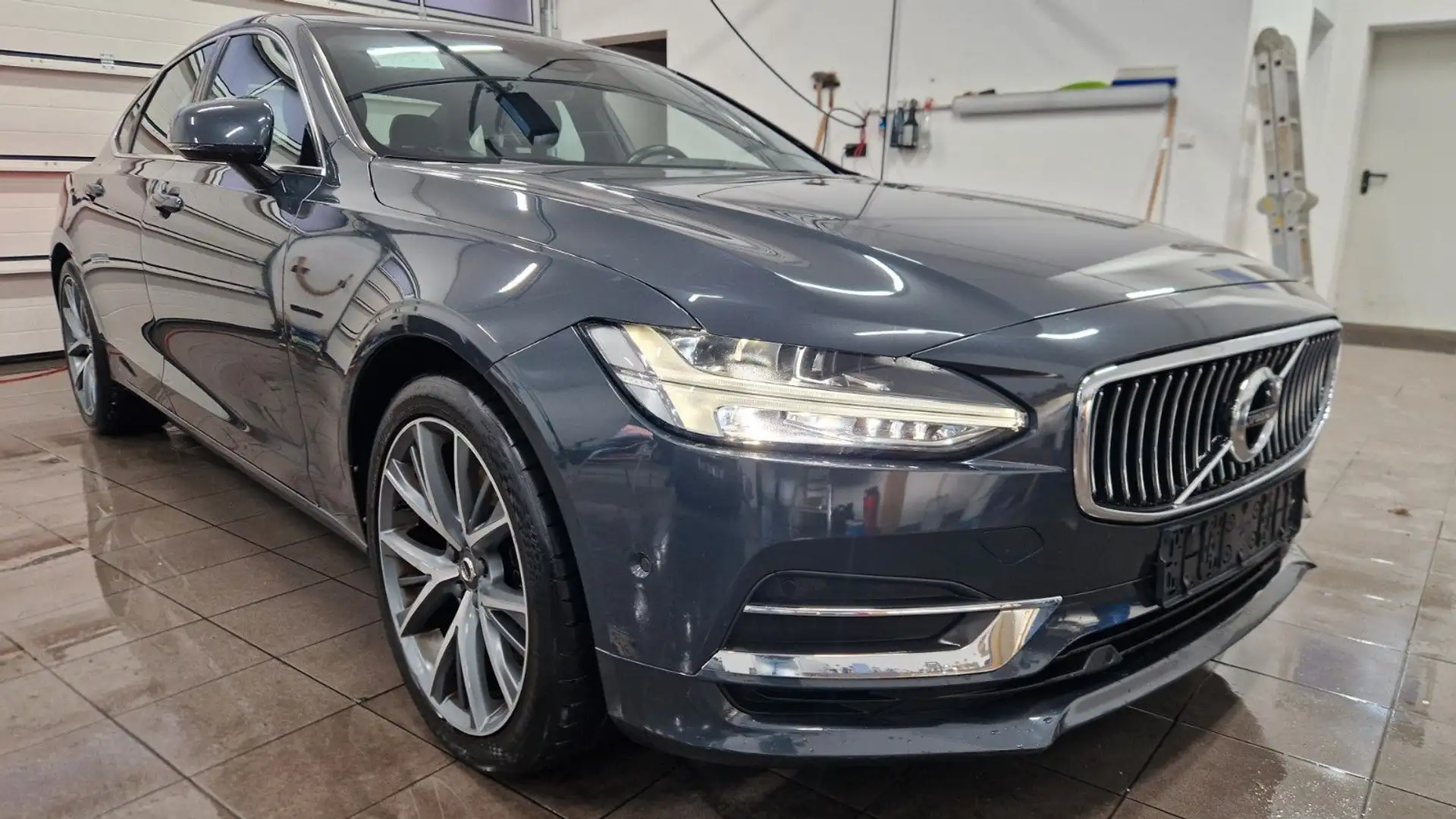 Volvo S90 Limo Leder Navigation LED Memory Digital siva - 1