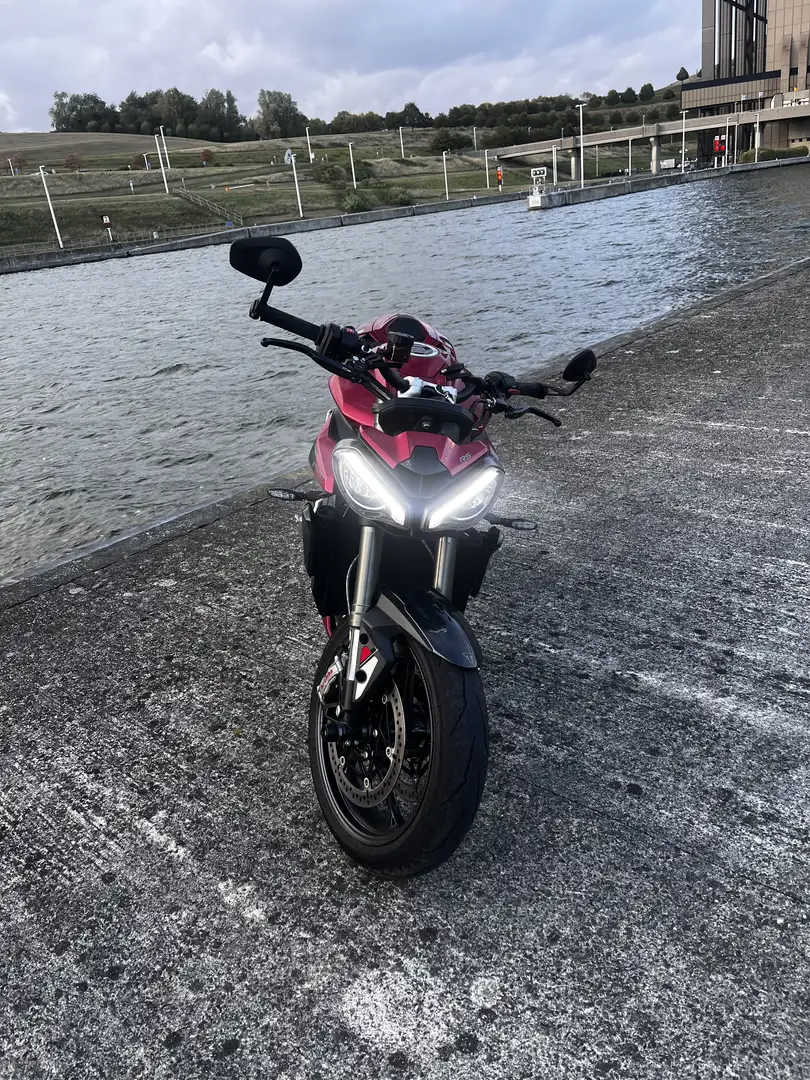 Triumph Street Triple RS - 2