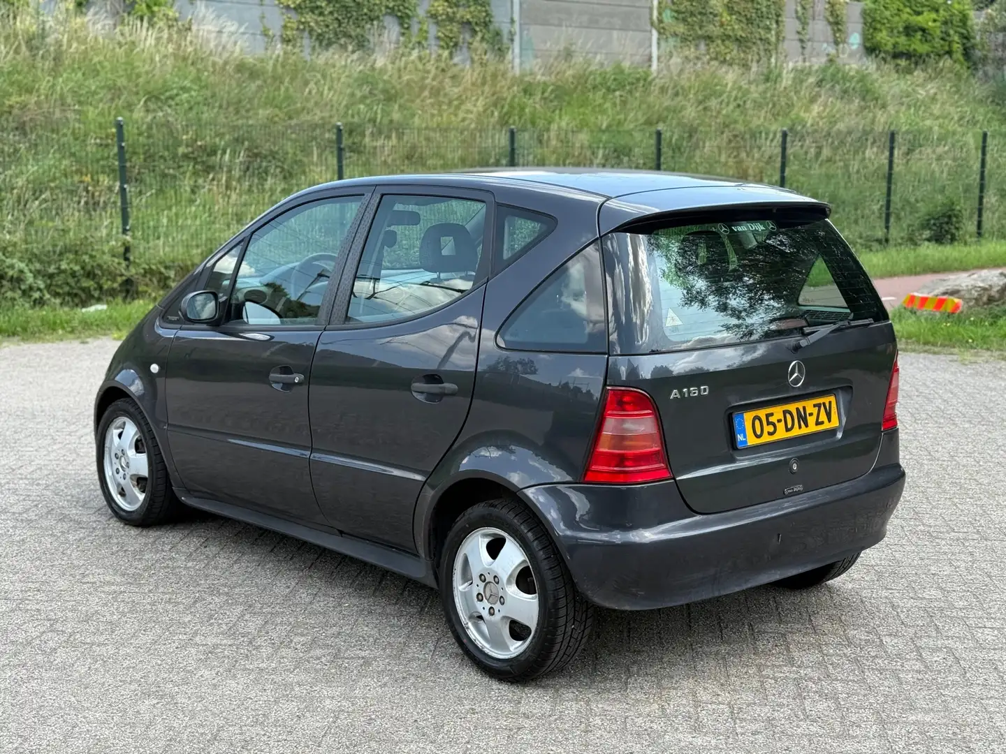Mercedes-Benz A 160 Elegance NIEUWE BANDEN I INRUILKOOPJE Grijs - 2