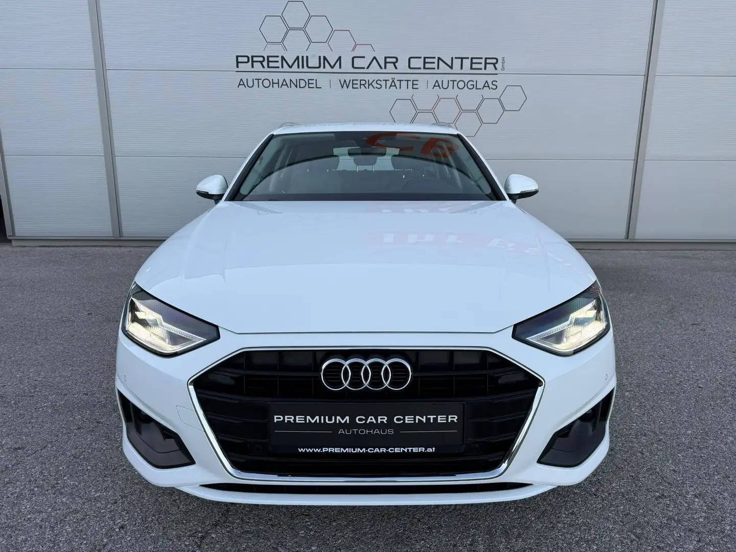Audi A4 35 TDI S-Tronic Avant STANDHZG. / SITZHZG. / VOLL-LED / NAVI / CARPLAY / TOUCHSCR. / Weiß - 2