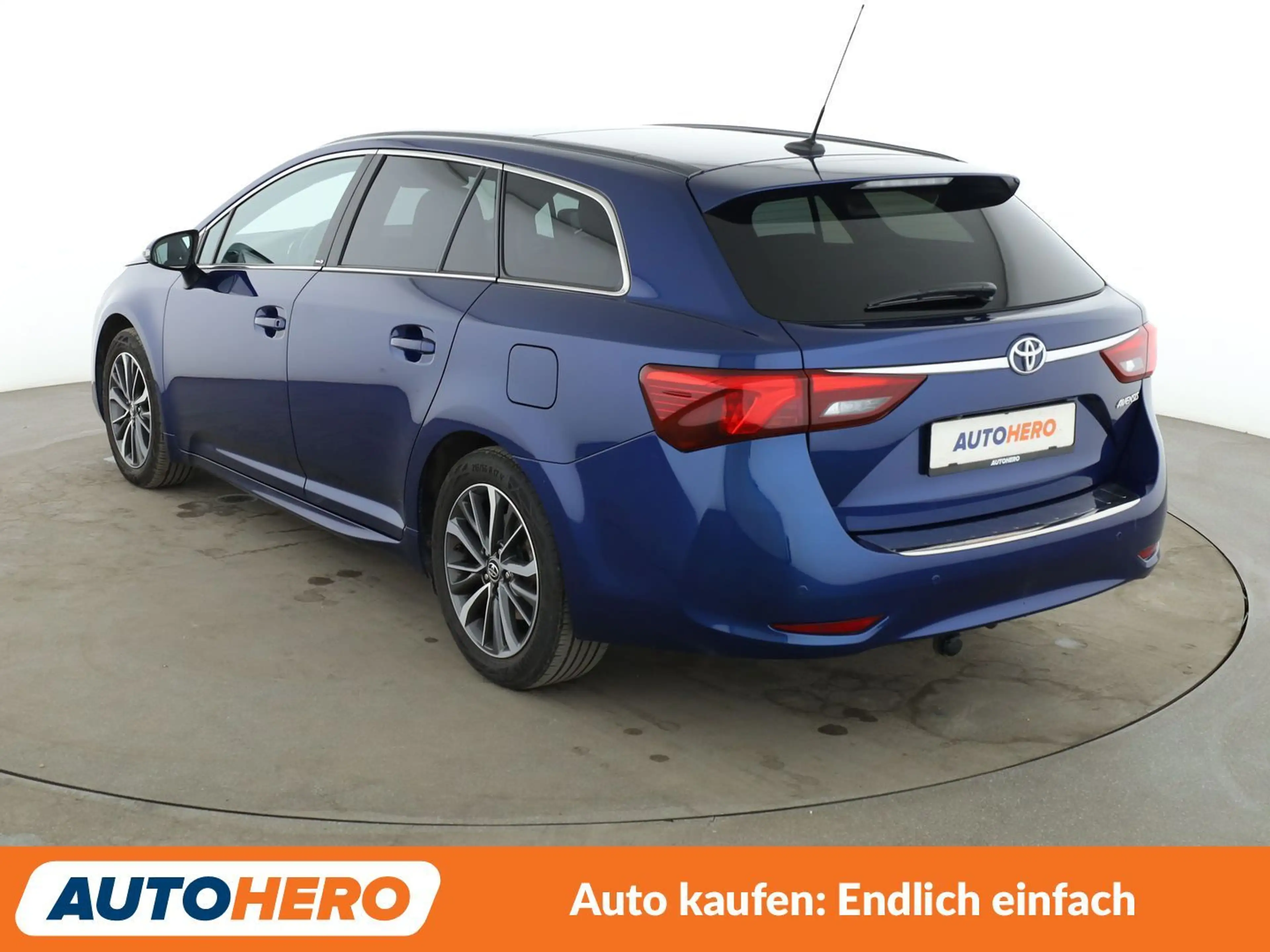 Toyota Avensis 1.8 Edition-S+ Aut.*NAVI*LED*CAM*SPUR*PDC*SHZ* — photo 4