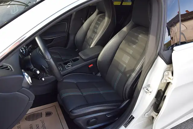 Mercedes-Benz Cla view 6