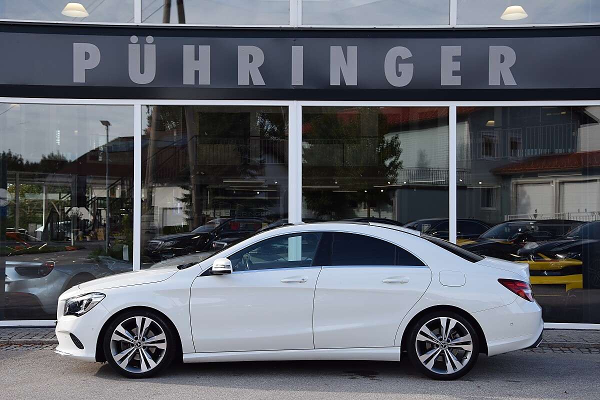 Mercedes-Benz CLA 200