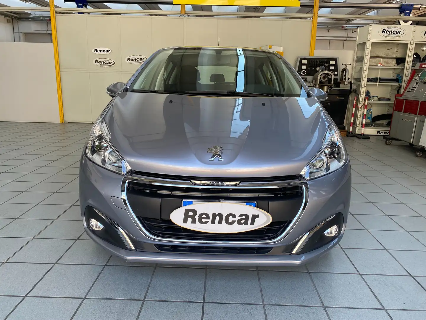 Peugeot 208 208 5p 1.2 Gris - 2