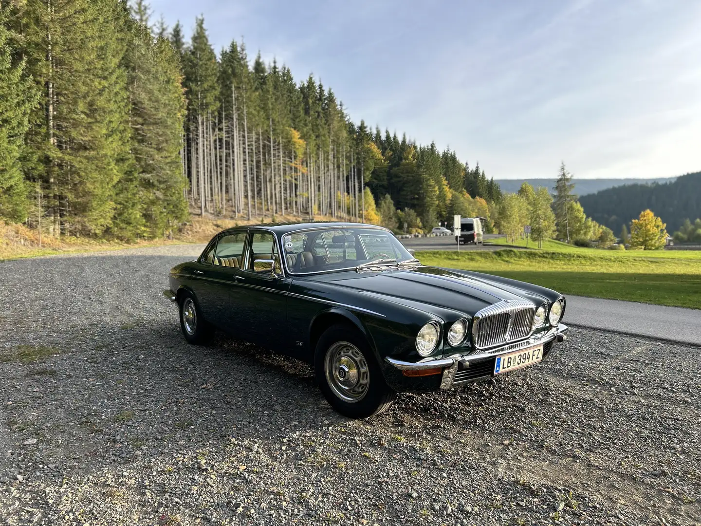 Jaguar XJ Daimler Sovereign 4.2 Grün - 2