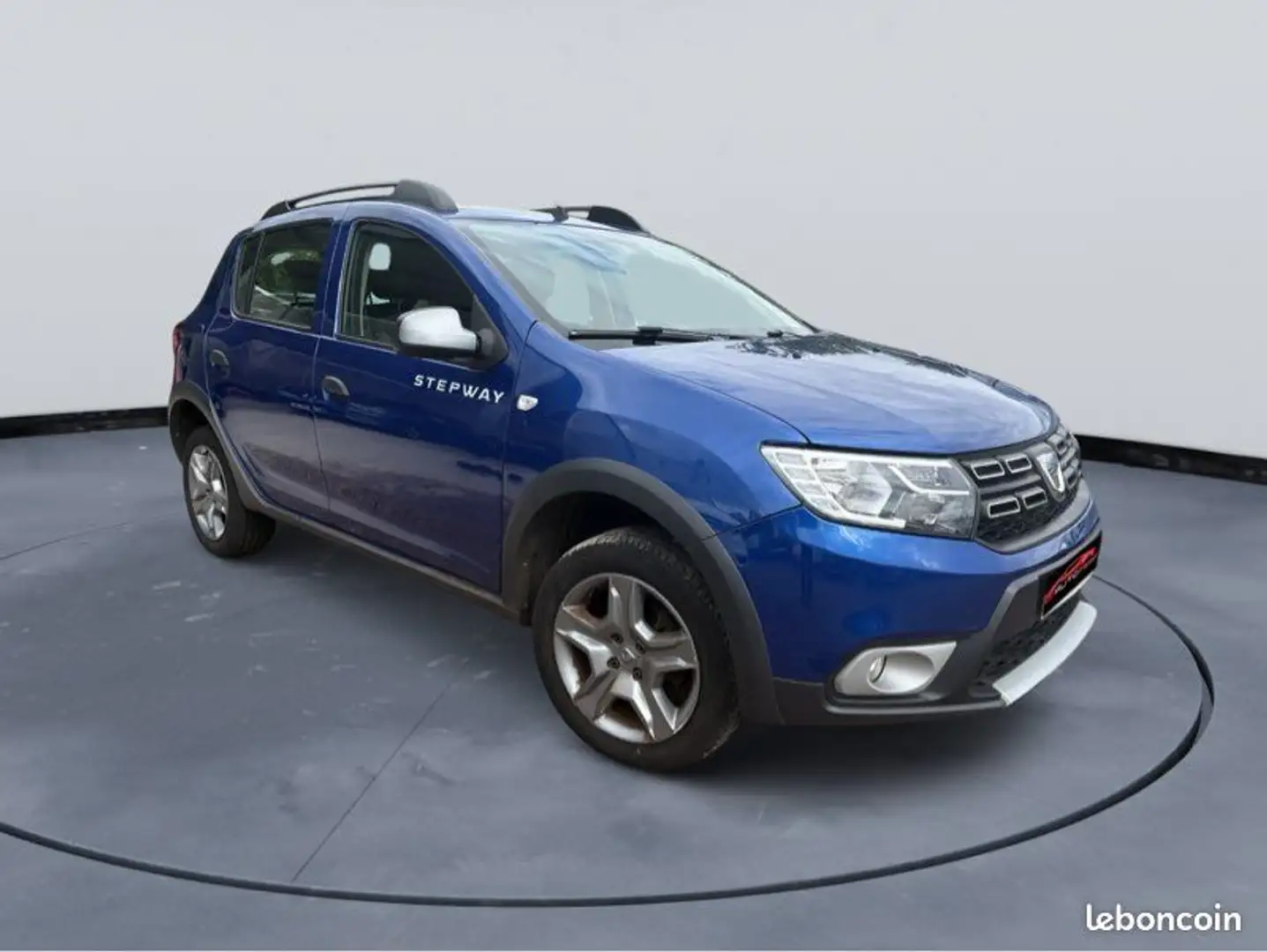 Dacia Sandero stepway 1.0 Sce 100 ch prestige Climatisation Regulateur de vitesse caméra recul gps- bluethooh - 2
