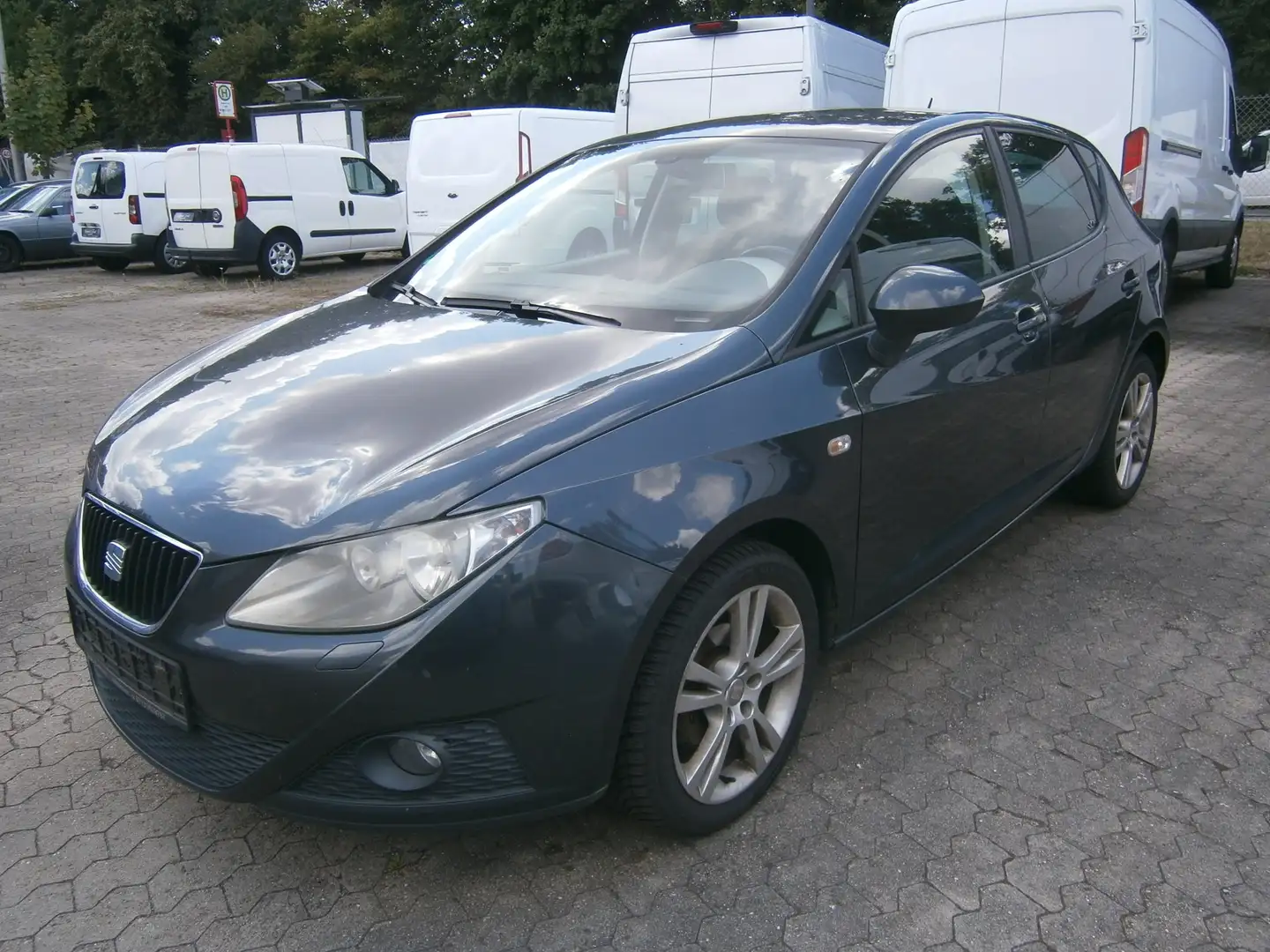 SEAT Ibiza Copa*PDC*Klimaautomatik*LMF*SH*Tempomat* Grau - 2