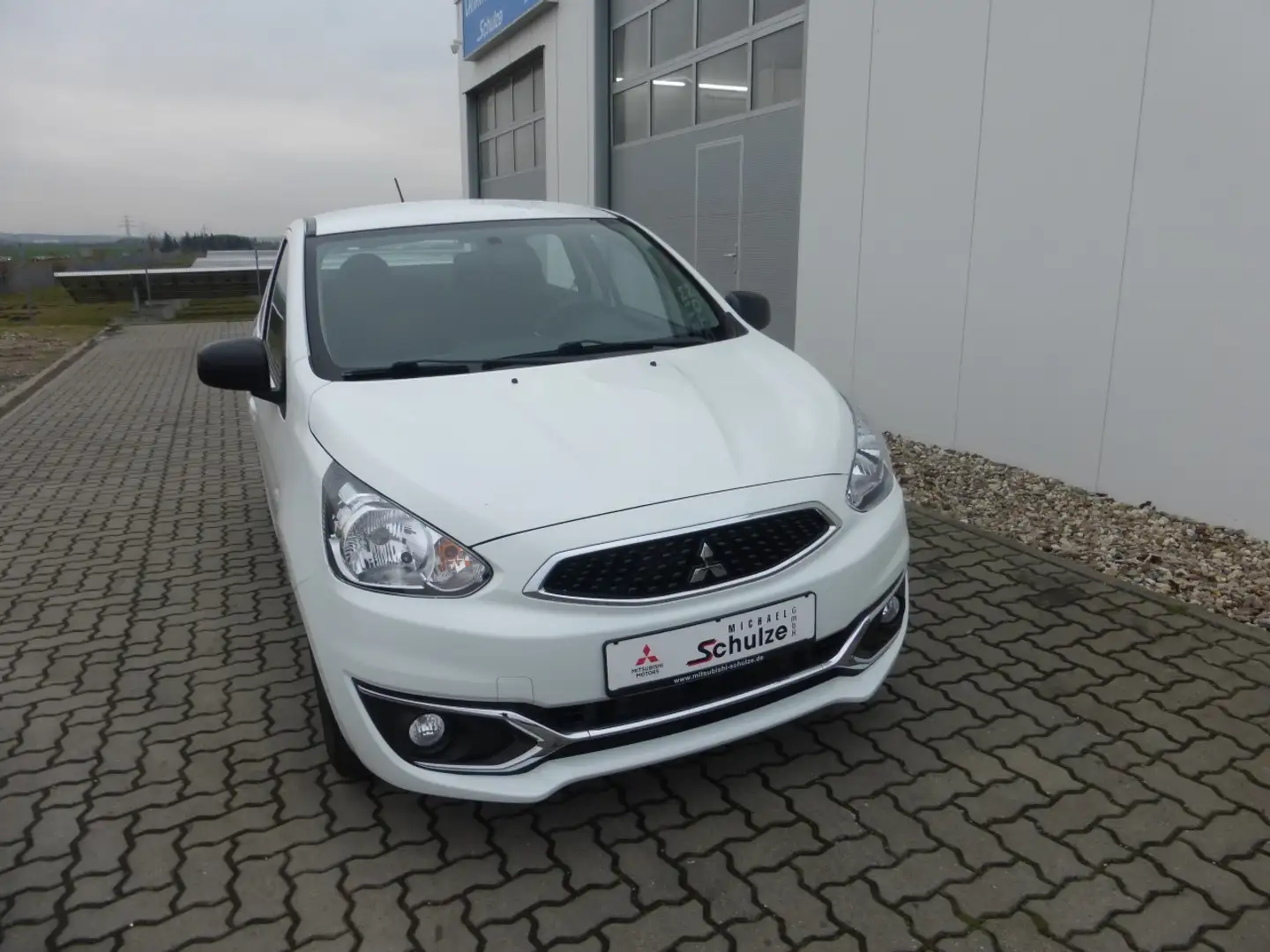 Mitsubishi Space Star Diamant 1.0 MIVEC 5-Gang Weiß - 2