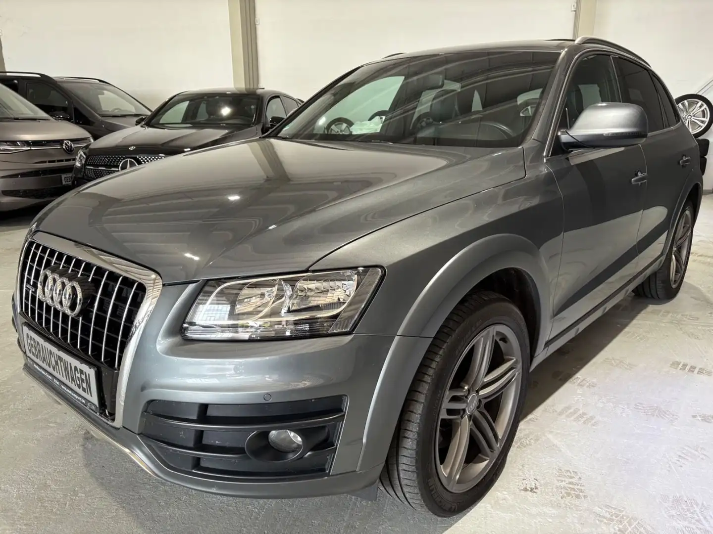 Audi Q5 3.0 TDI  quattro*Leder*Navi*Panodach* Gris - 1