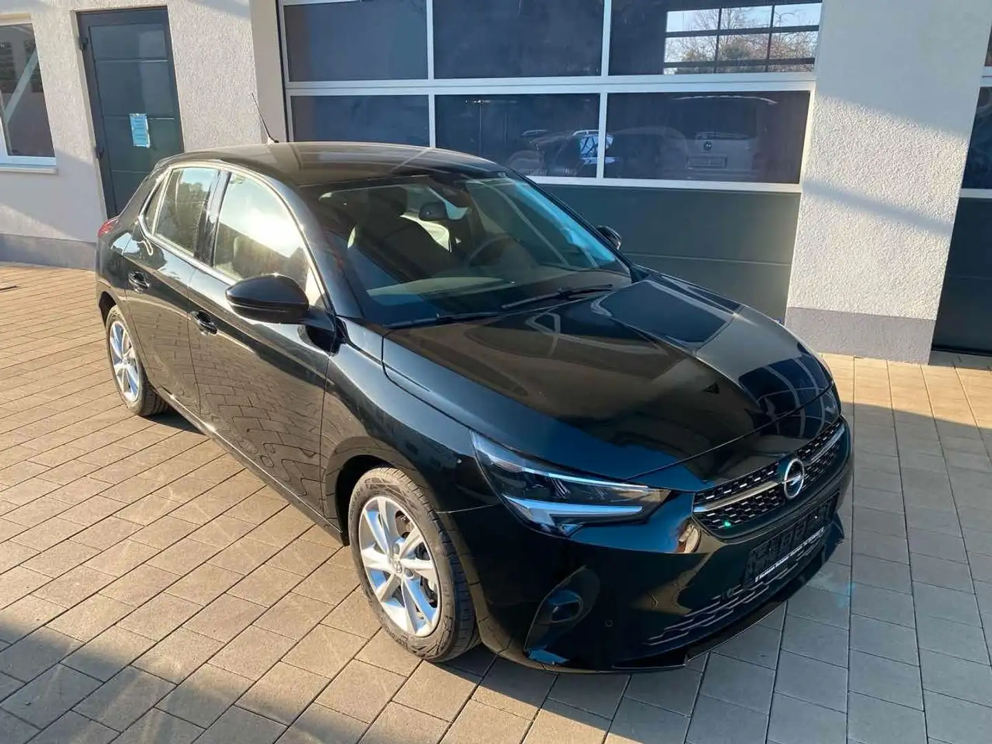 Opel Corsa F Elegance Kamera DAB Klima LED Winterräder Schwarz - 2