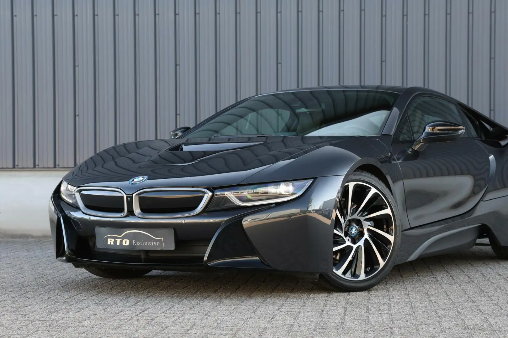 BMW i8 1.5 Hybrid 362PK|NL-auto|Head-up|Harman Kardon|Led Šedá - 2