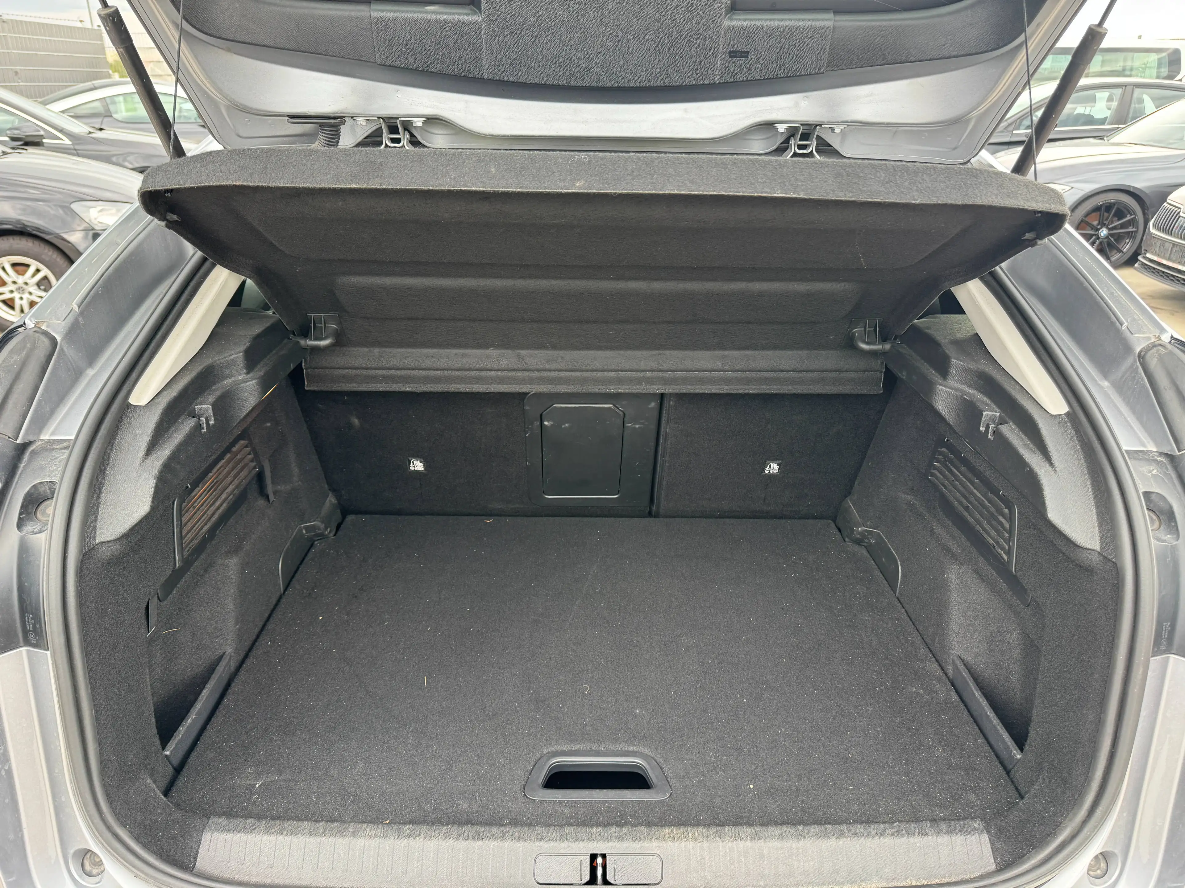 Citroen C4 BlueHDI 130 S&S Feel  | PICKERL 01/27 | LED | AUTOMATIK | HEADUP | AHK | — photo 9