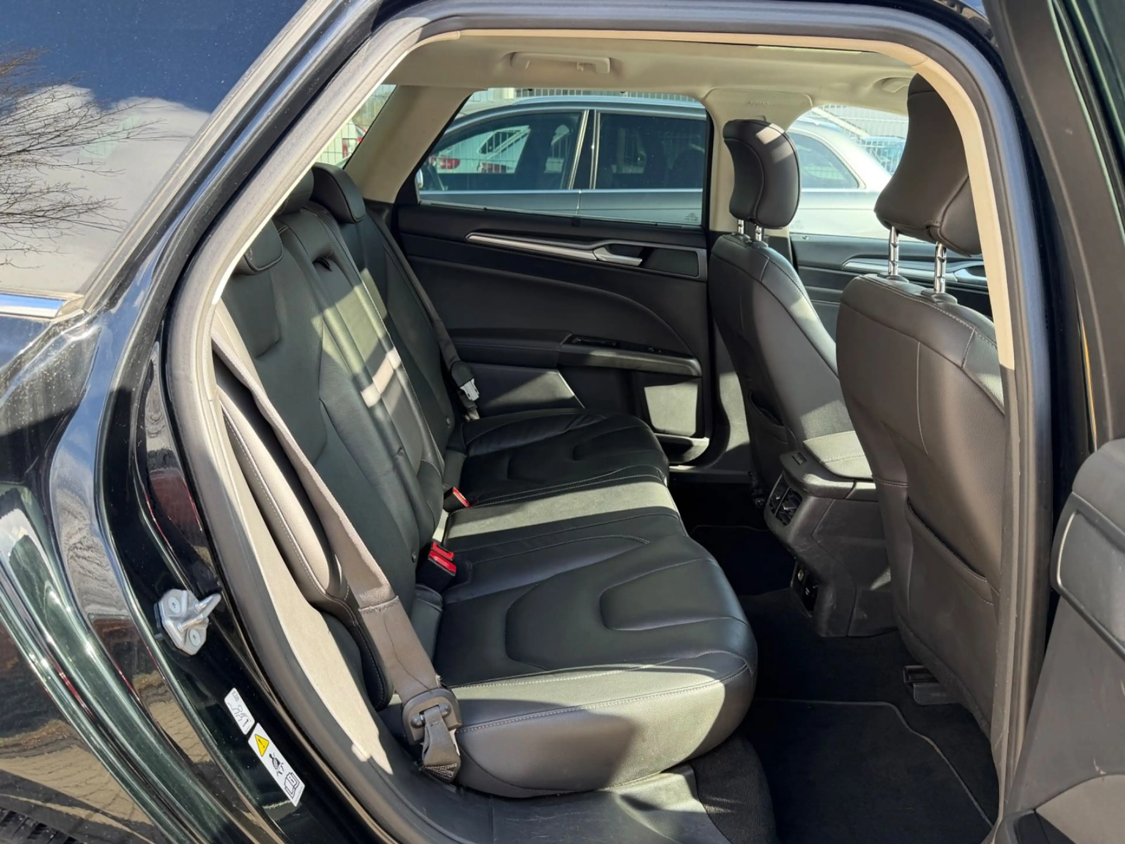 Ford Mondeo 2.0 Turnier Titanium Pano Memory Kamera — photo 14