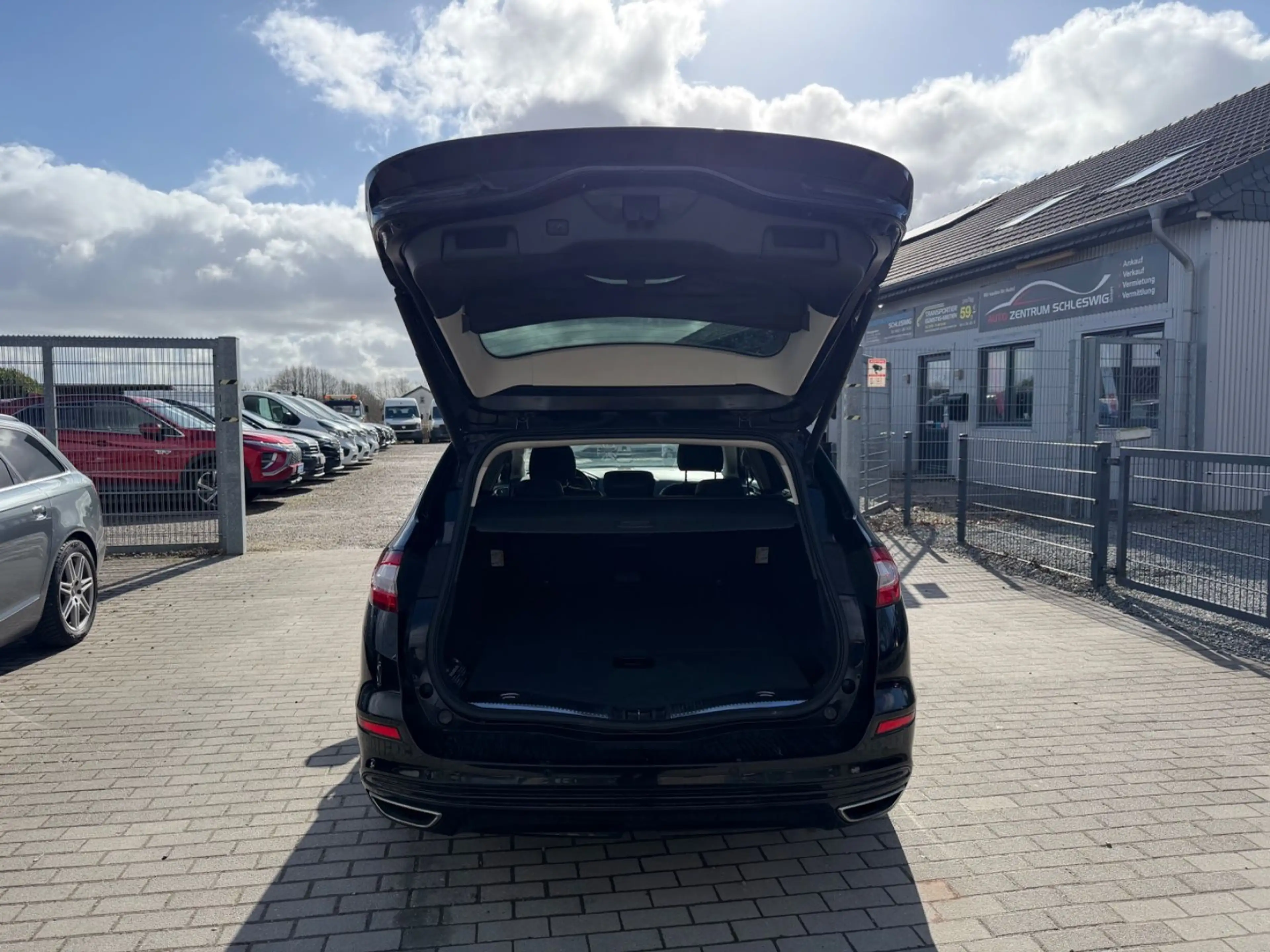 Ford Mondeo 2.0 Turnier Titanium Pano Memory Kamera — photo 7