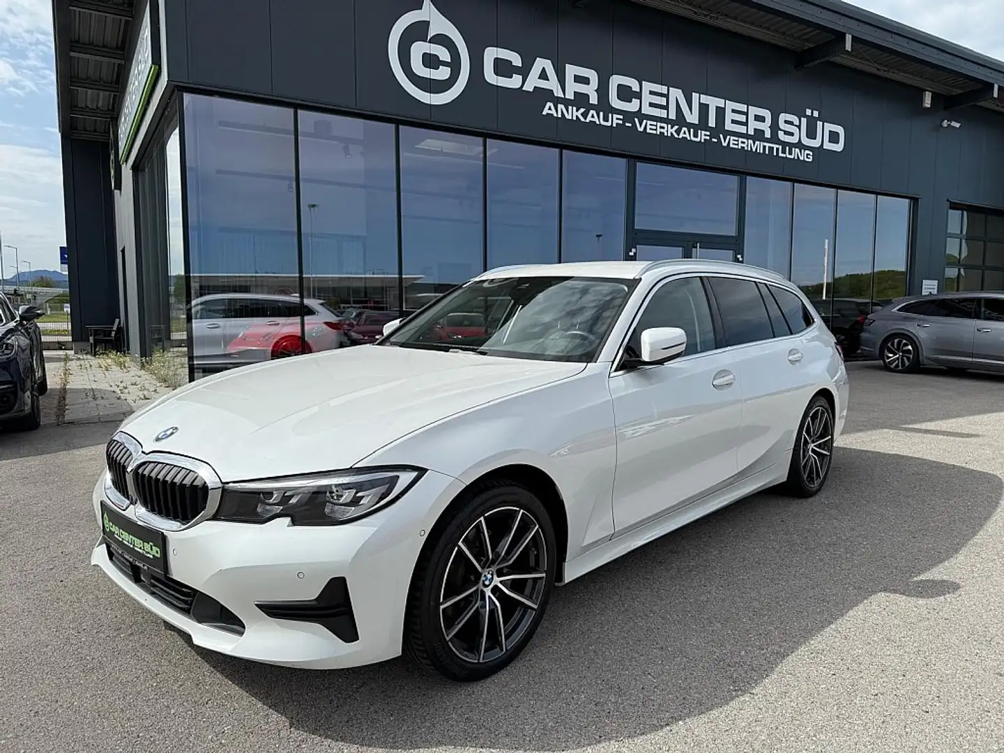 BMW 320 d Touring Aut. Advantage Blanc - 1
