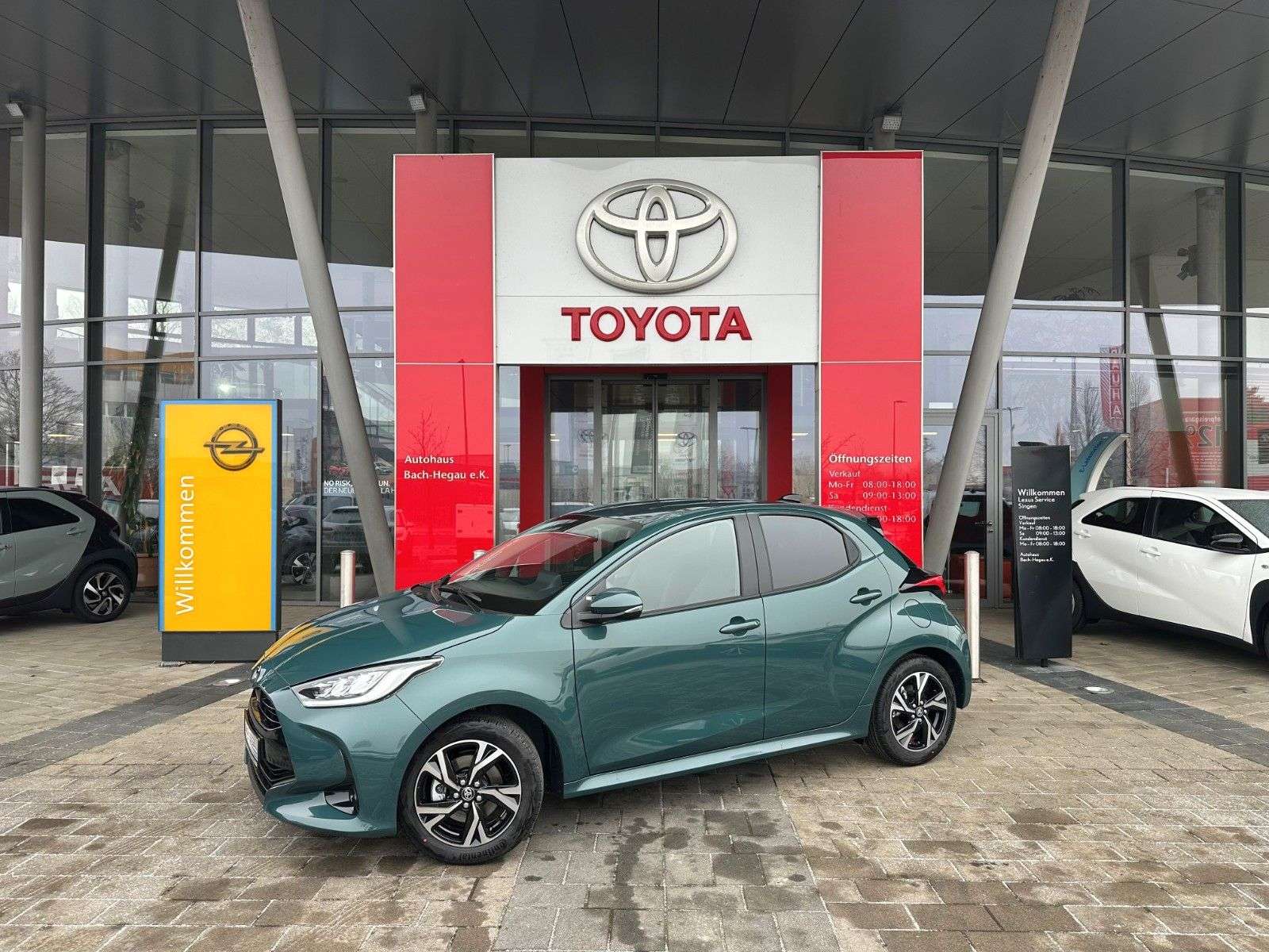 Second hand Toyota Yaris 1.5