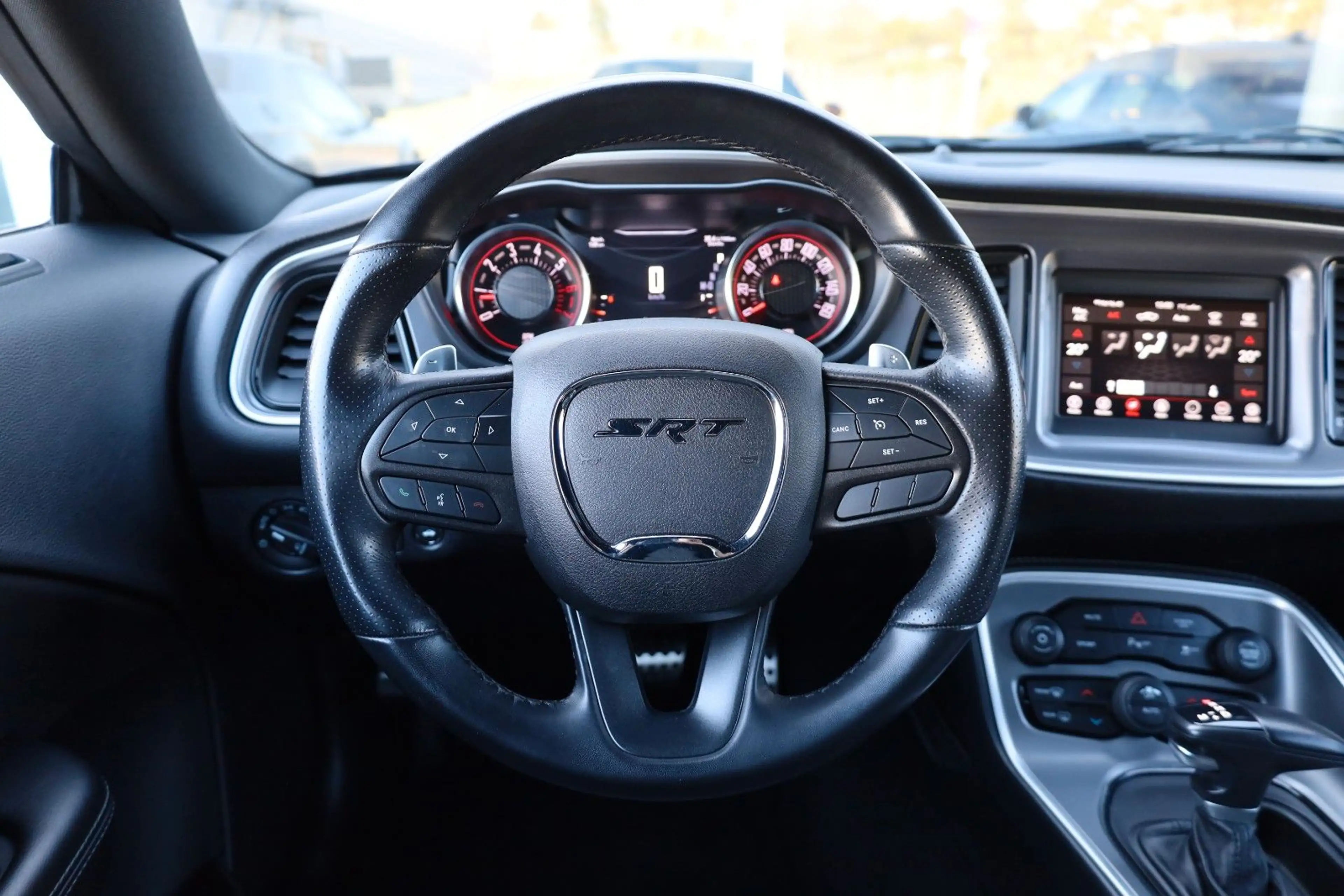 Dodge Challenger 5.7 R/T/KAMERA/TEMP/AMBIE/BTH/MFL/R20 — photo 12