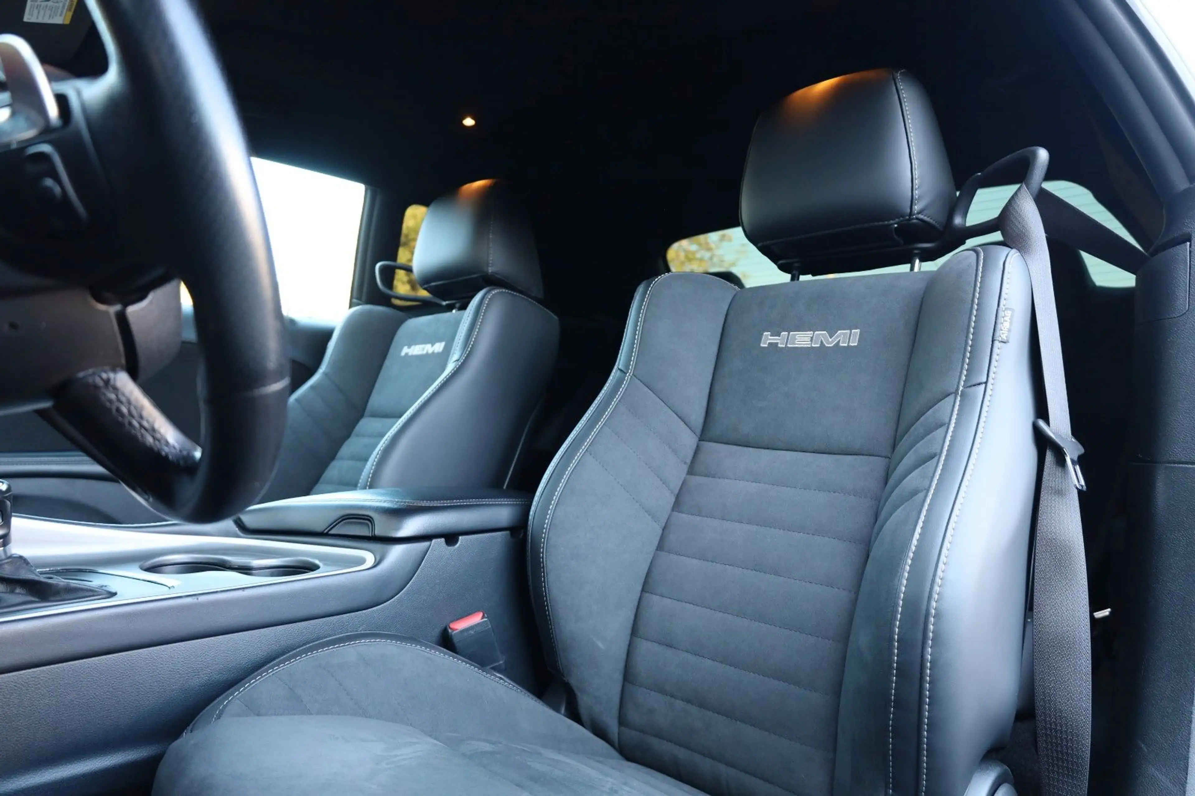 Dodge Challenger 5.7 R/T/KAMERA/TEMP/AMBIE/BTH/MFL/R20 — photo 11