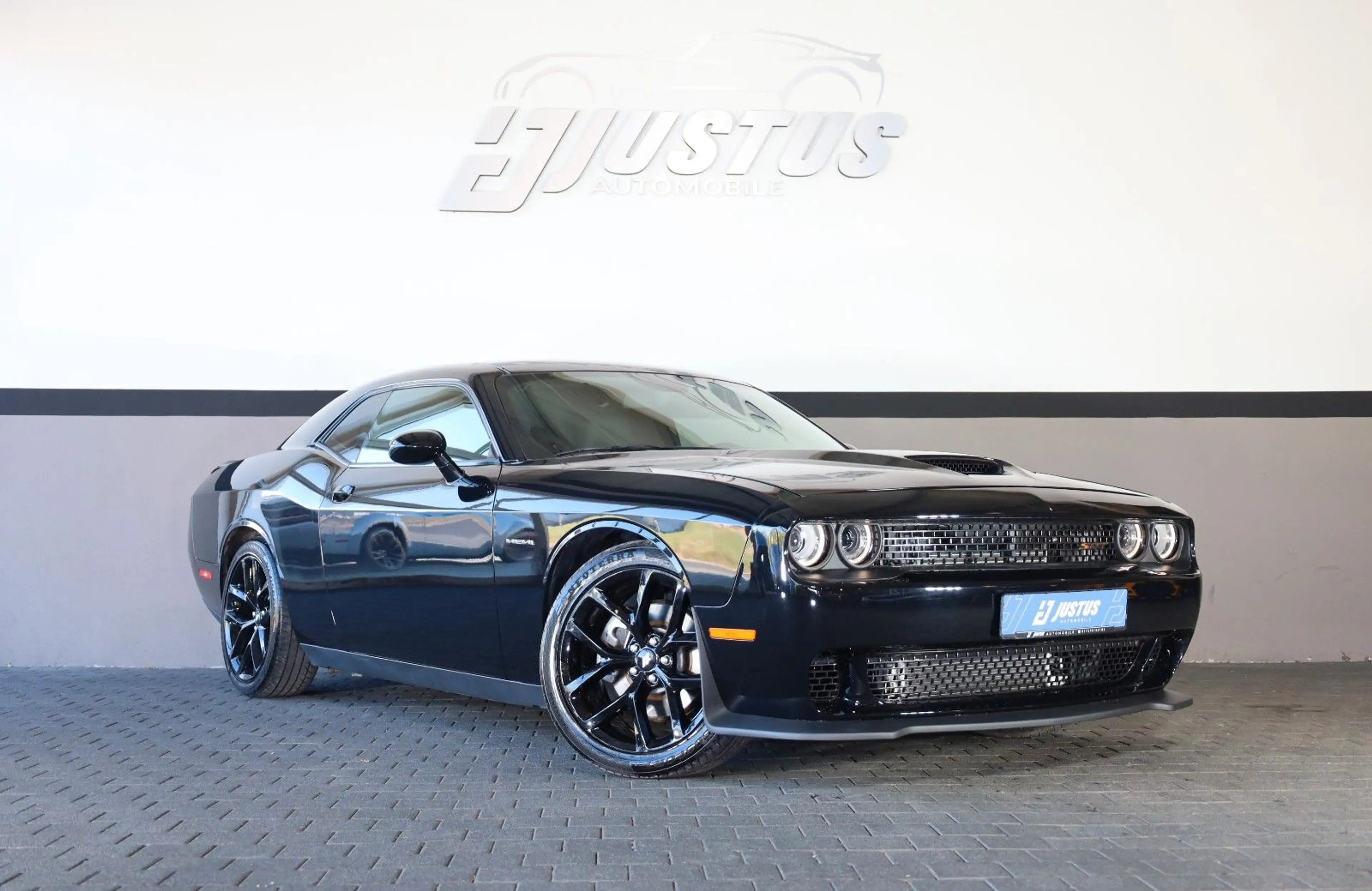 Dodge Challenger 5.7 R/T/KAMERA/TEMP/AMBIE/BTH/MFL/R20