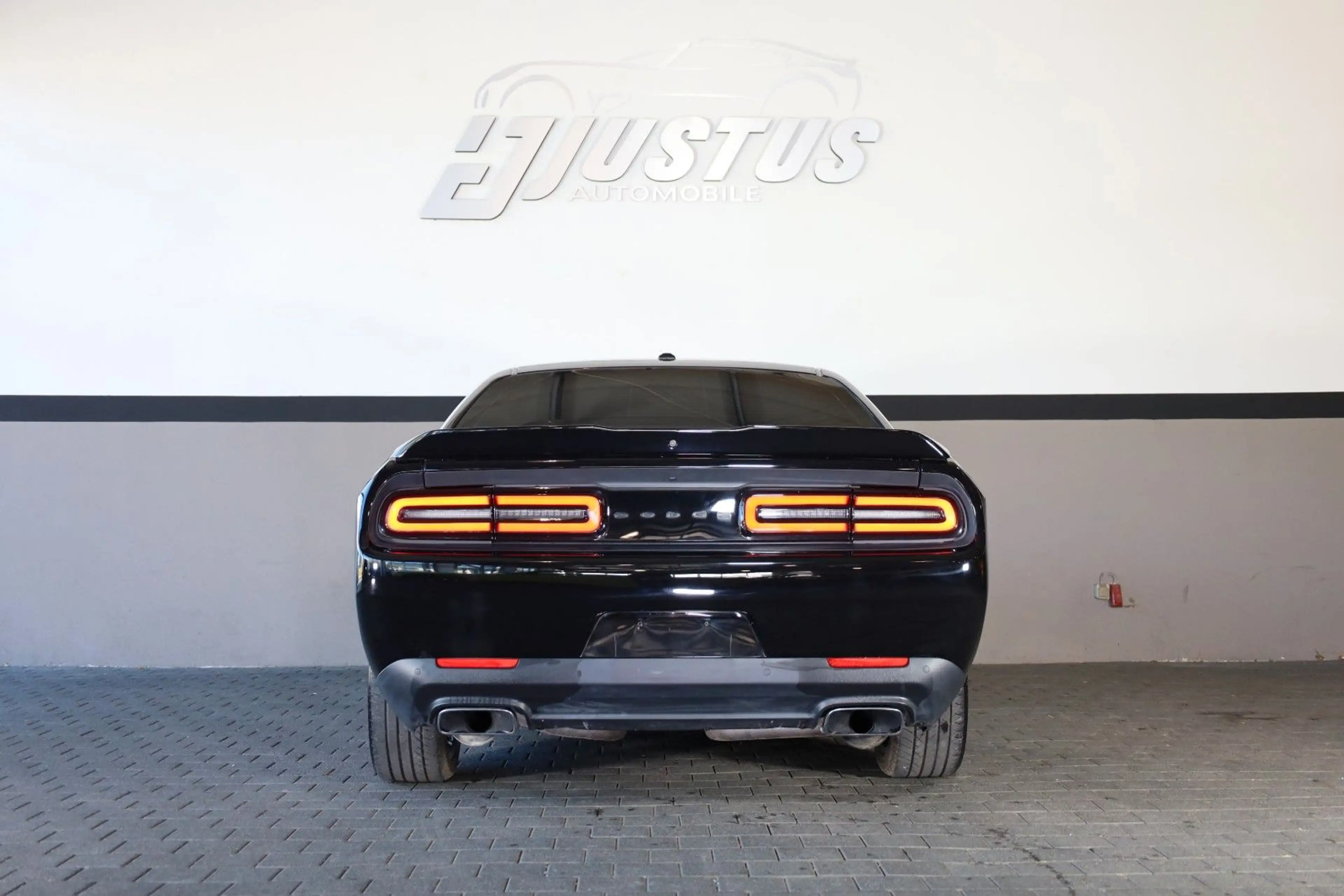 Dodge Challenger 5.7 R/T/KAMERA/TEMP/AMBIE/BTH/MFL/R20 — photo 5