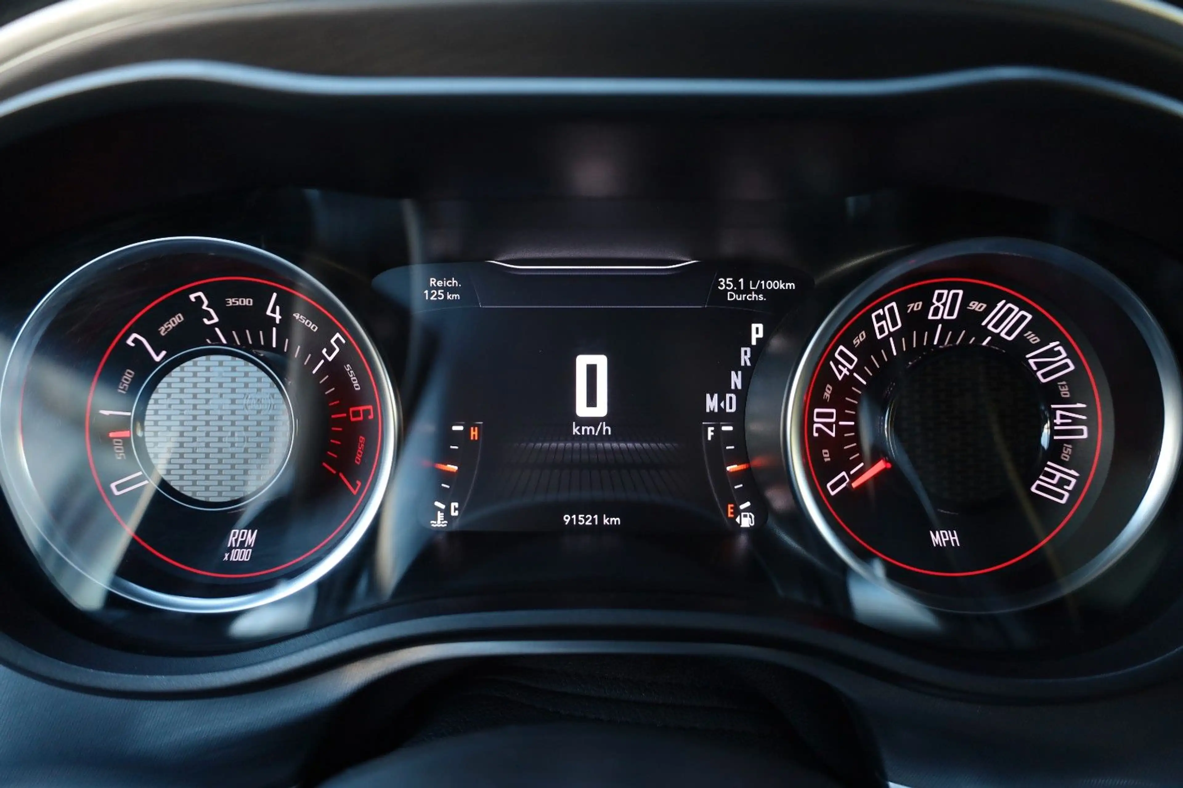 Dodge Challenger 5.7 R/T/KAMERA/TEMP/AMBIE/BTH/MFL/R20 — photo 13