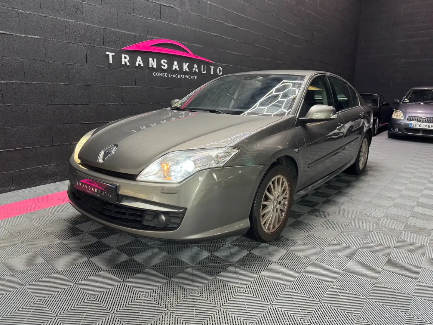 Renault Laguna Privilège A Negro - 1
