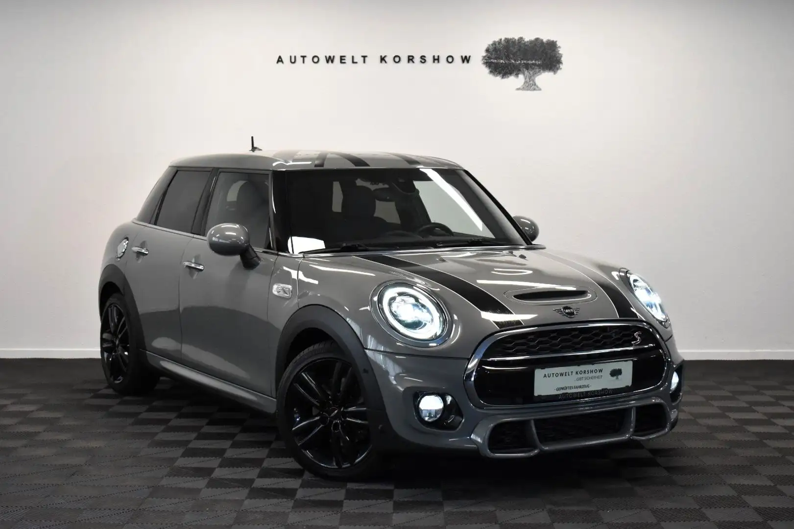 MINI Cooper S JCW *LED *KAMERA *ACC *SHZ *KEYLESS *KAMERA Grau - 1