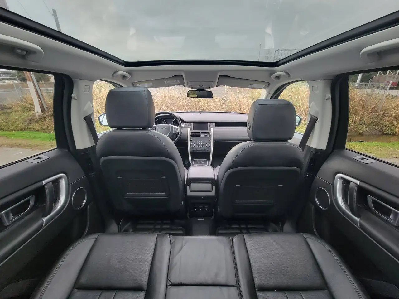 Land Rover Discovery Sport снимка Land Rover Discovery Sport