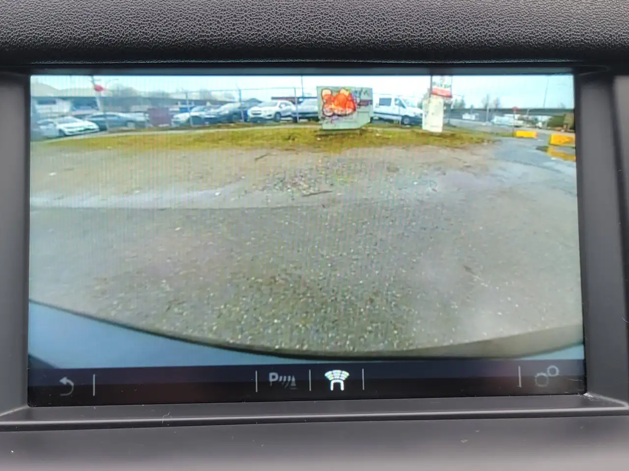 Land Rover Discovery Sport снимка Land Rover Discovery Sport