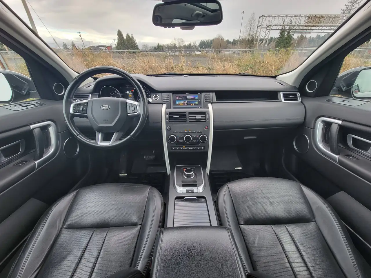 Land Rover Discovery Sport снимка Land Rover Discovery Sport