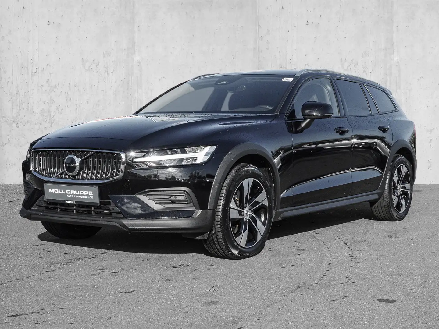 Volvo V60 Cross Country B4 AWD Plus 4xSHZ ACC LED Schwarz - 2
