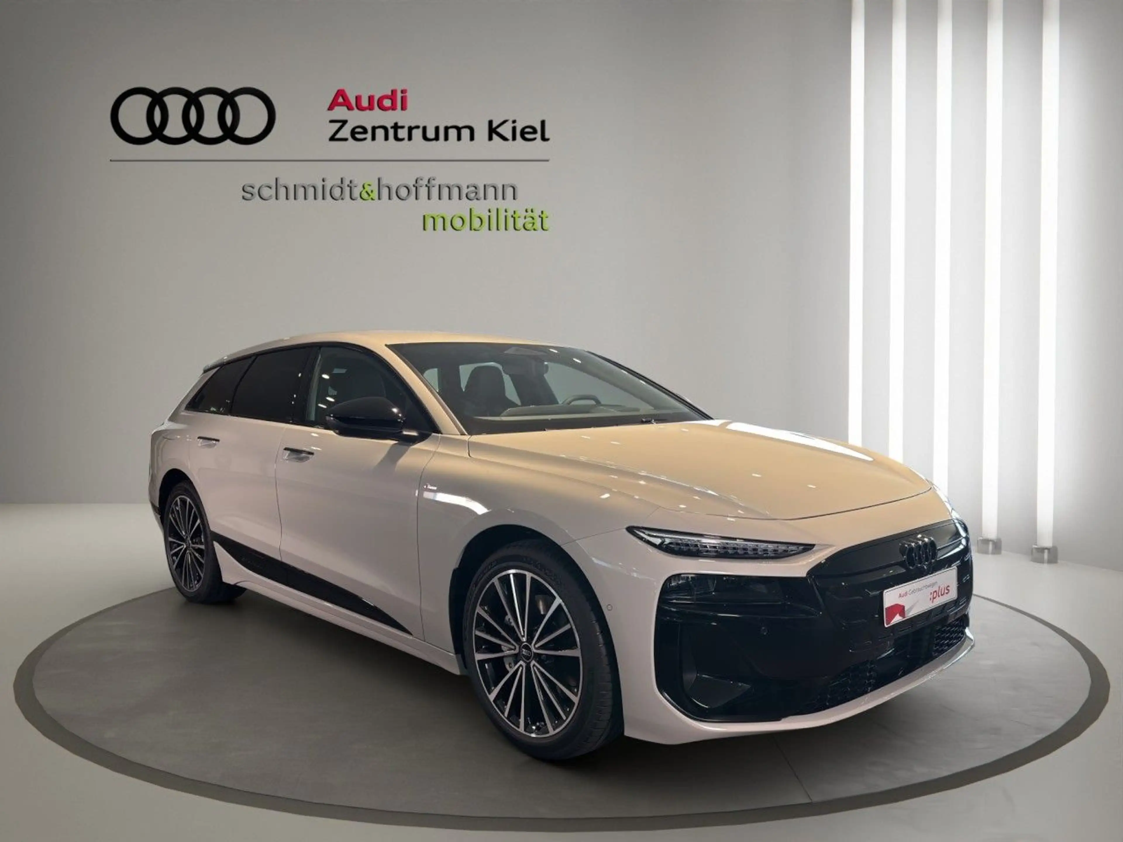 Audi A6 e-tron S-line business performance B&O — photo 9