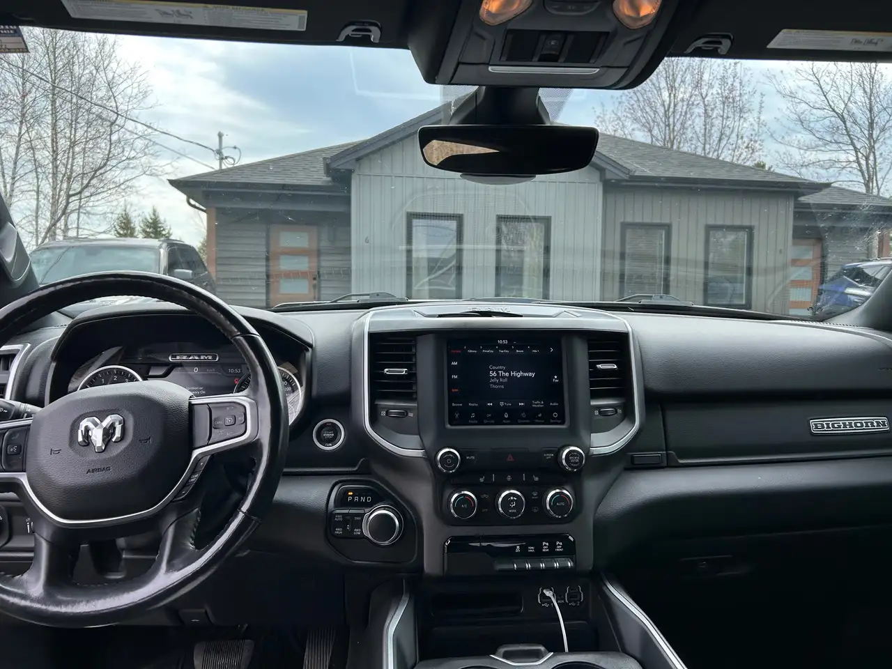 RAM 1500 снимка RAM 1500
