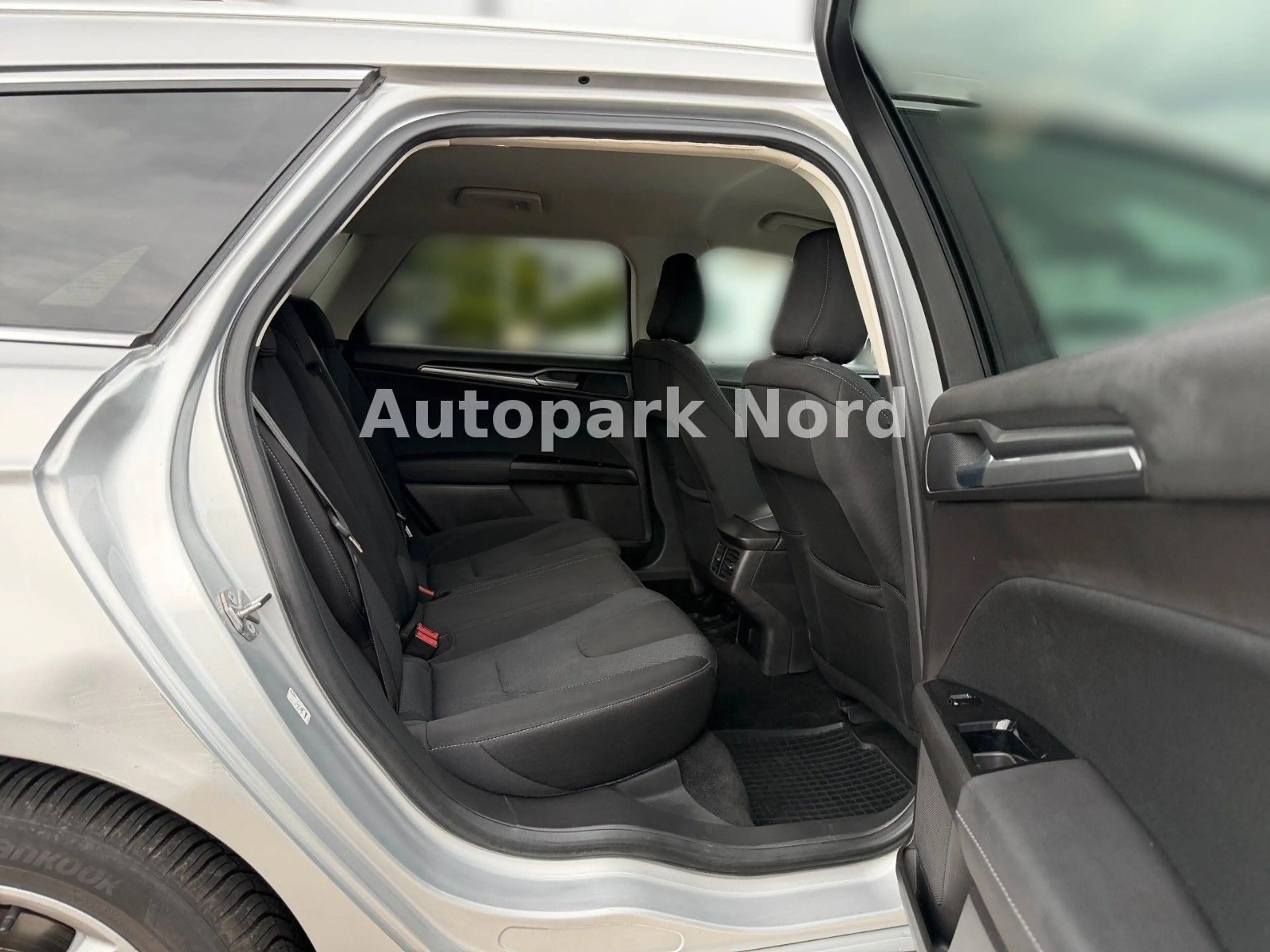 Ford Mondeo 2.0 TDCi Turnier Titanium/1.HAND/SHZ/TEMP — photo 14