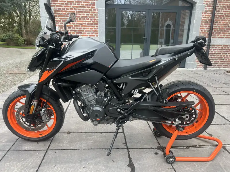 KTM 790 Duke - foto 2