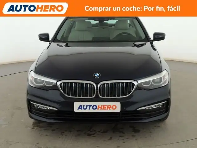BMW 5 Series view 9