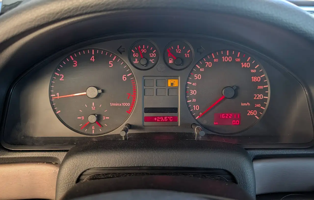 Audi A4 1,8 T Klimaautomatik Vollleder, foto 11