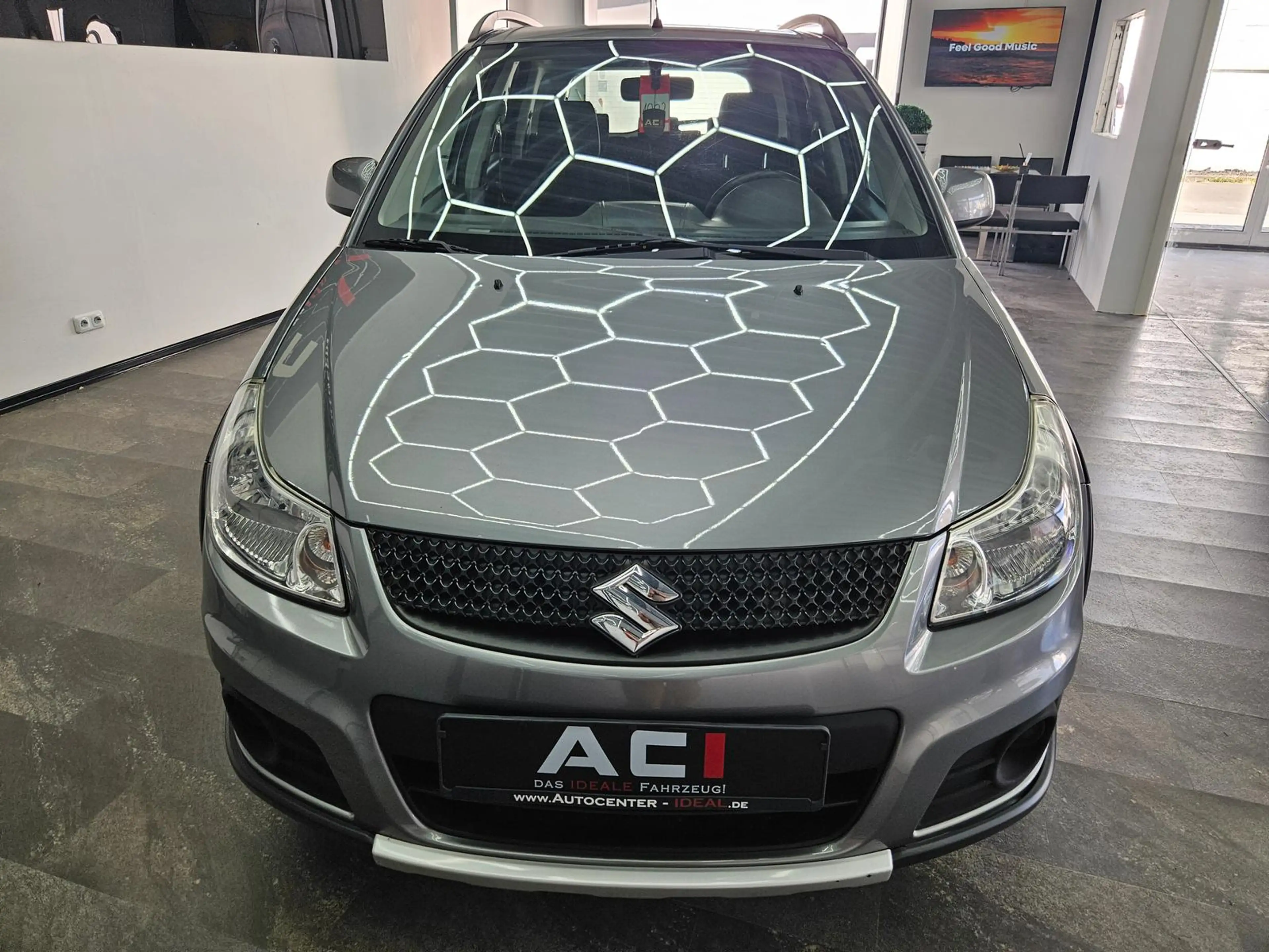 Suzuki SX4 1.6 Classic Club 4x4, HU Neu, AHK — photo 9