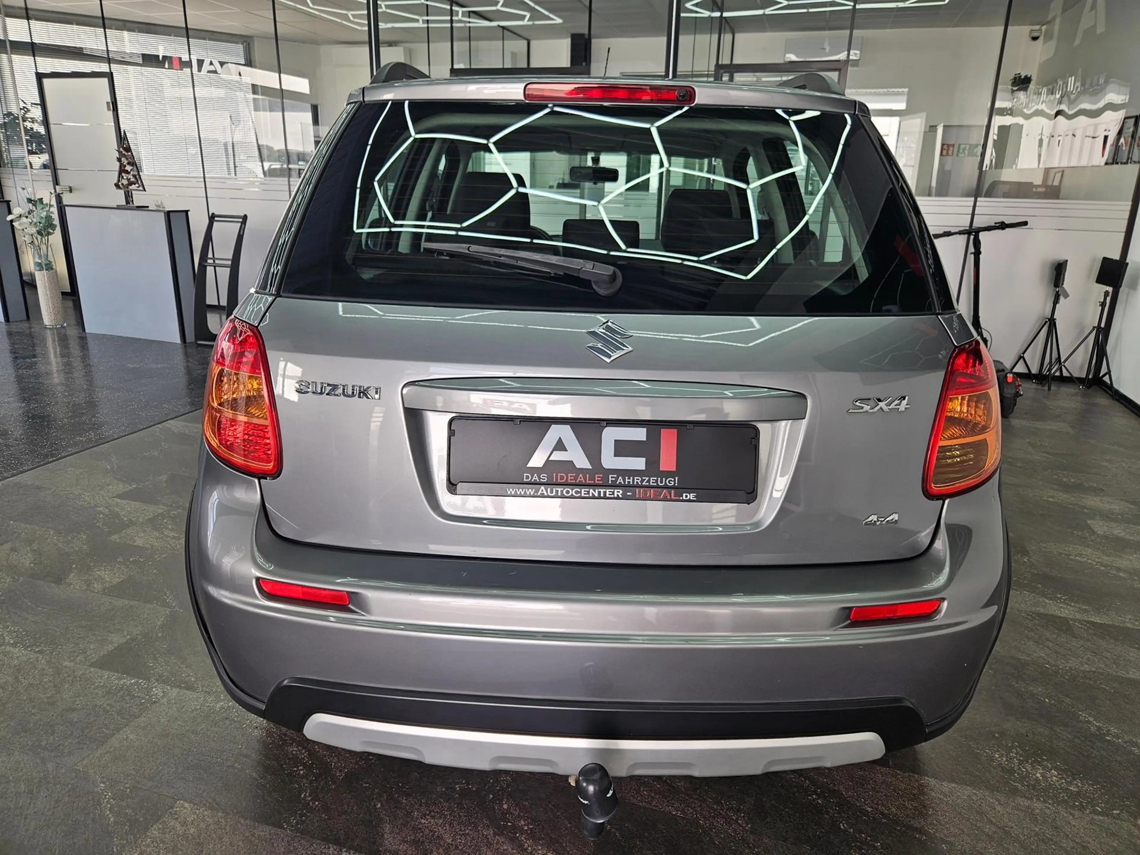 Suzuki SX4 1.6 Classic Club 4x4, HU Neu, AHK — photo 6