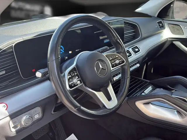 Mercedes-Benz GLE view 16