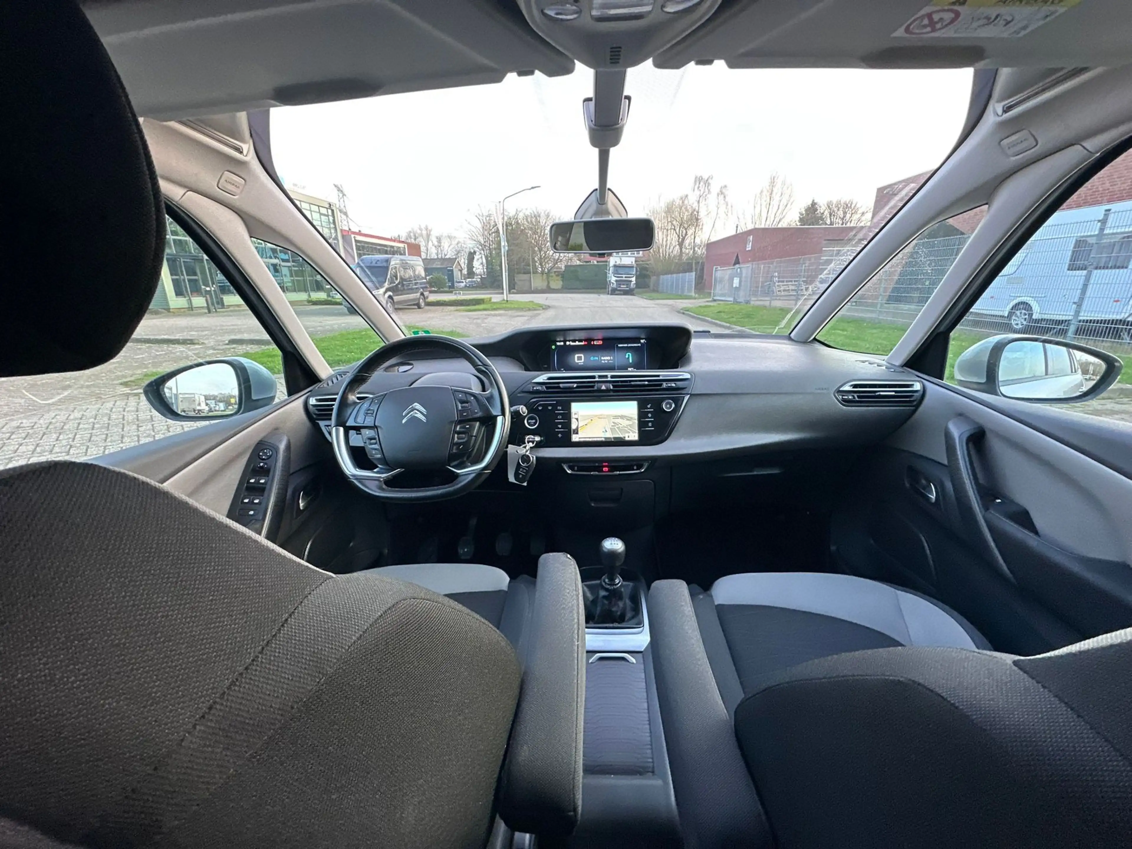 Citroen C4 Picasso 1.2 PureTech Business 7 Persoons*Achteruit camera* — photo 4