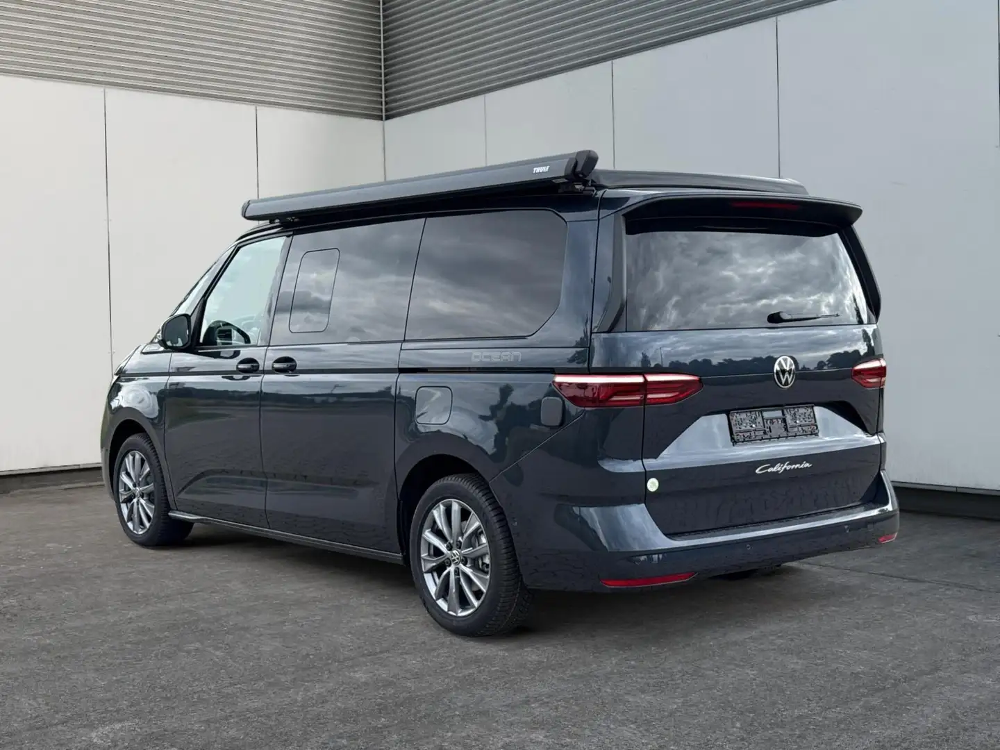 Volkswagen T7 California Ocean AHK+ACC+Navi+Matrix+GJR+Area View 2.0 TDI... Fekete - 2