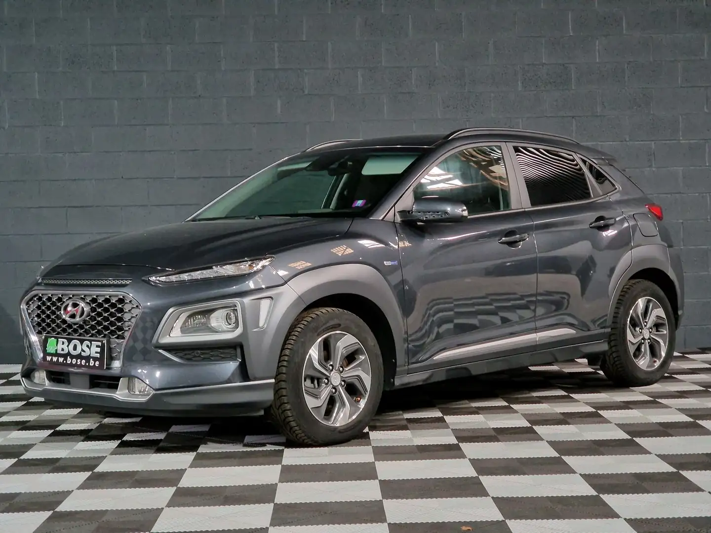 Hyundai KONA 1.6 GDi HEV *CUIR+VOLANT CHAUFF*CAMERA*GPS*LED*USB Grijs - 1