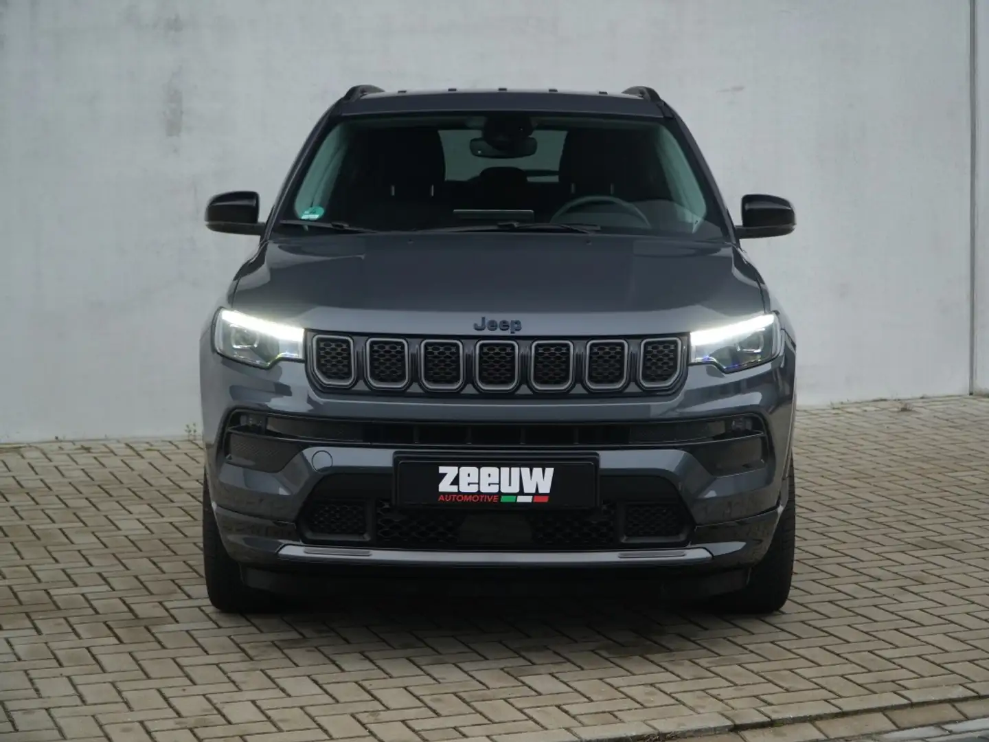 Jeep Compass 4xe 240 PK Hybrid Summit | Leder | Winter | Navi | Gris - 2