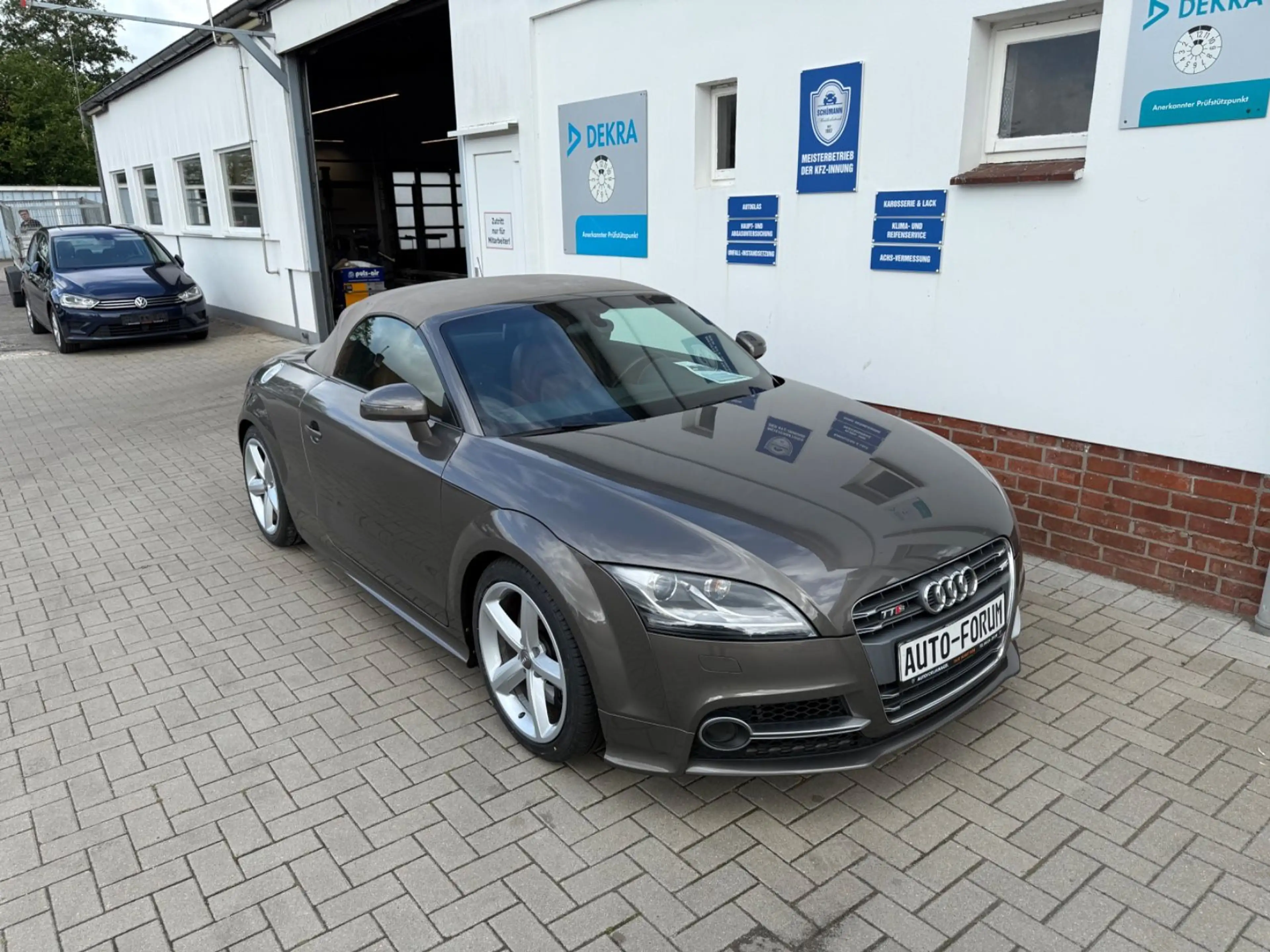 Audi TTS 2.0 TFSI Roadster quattro — photo 6